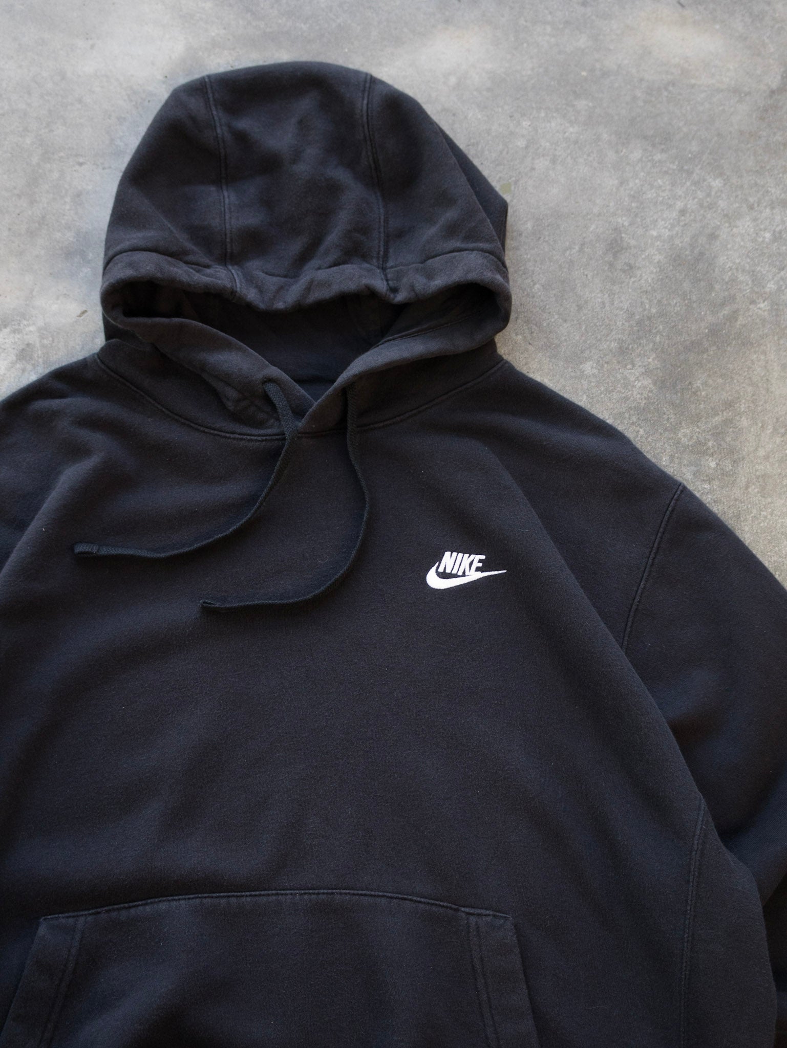 Vintage Black Nike Hoodie (L)