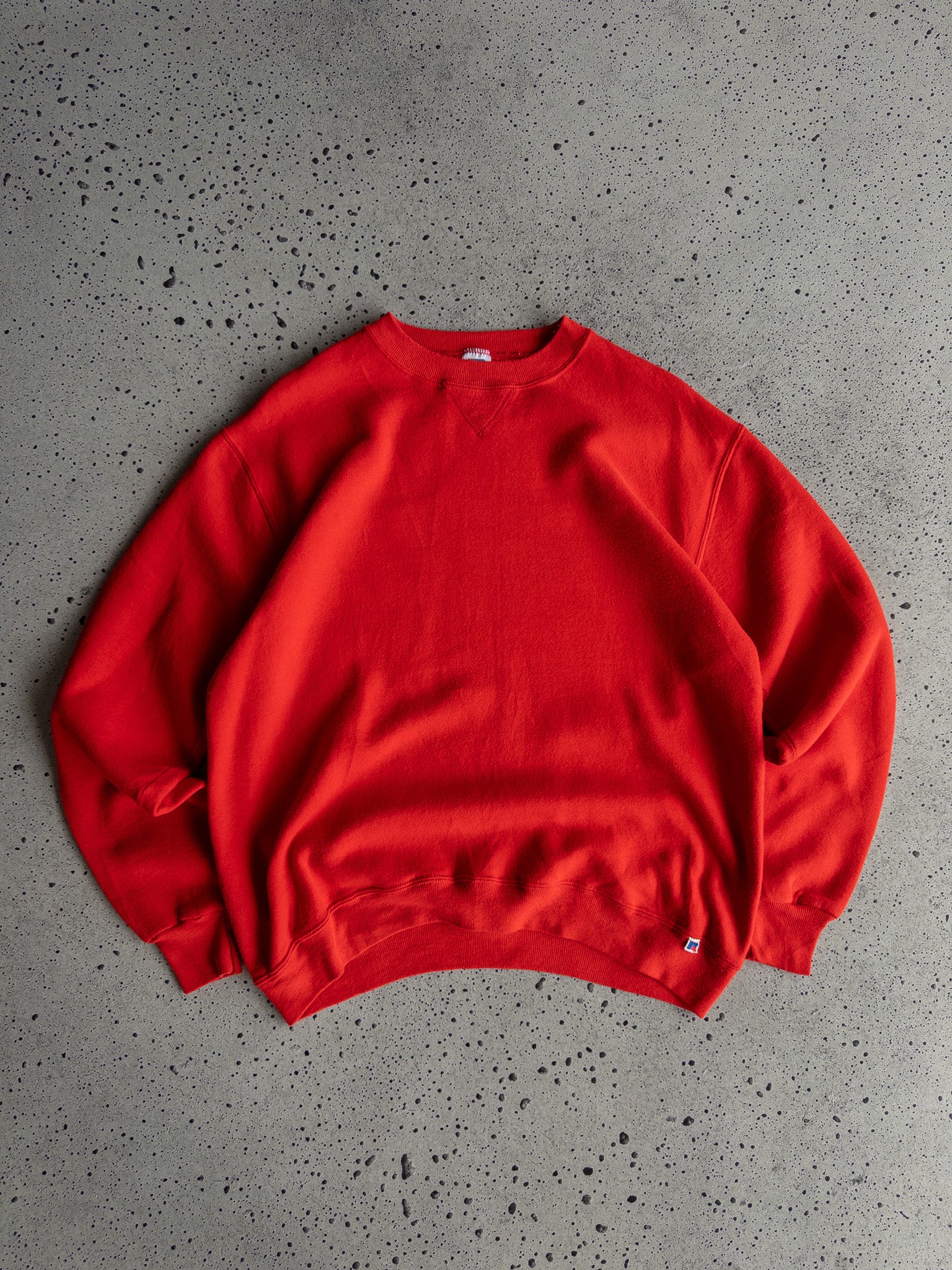 Vintage '90s Russell Red Sweatshirt (M)