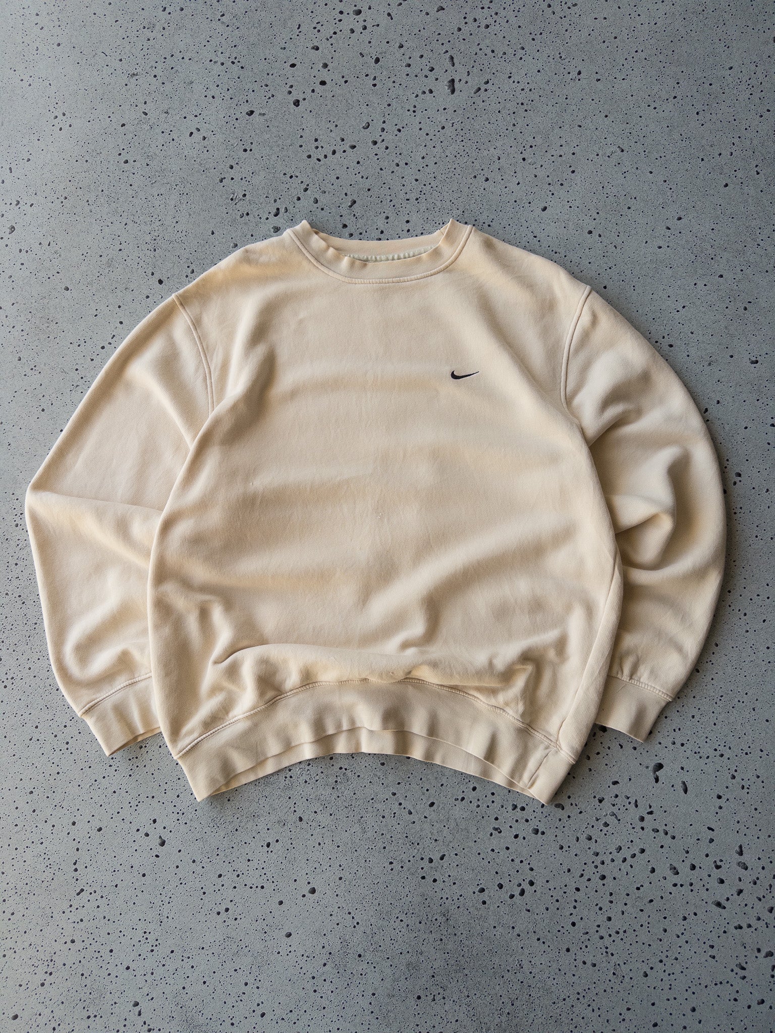 Vintage Nike Swoosh Cream Sweatshirt (L)