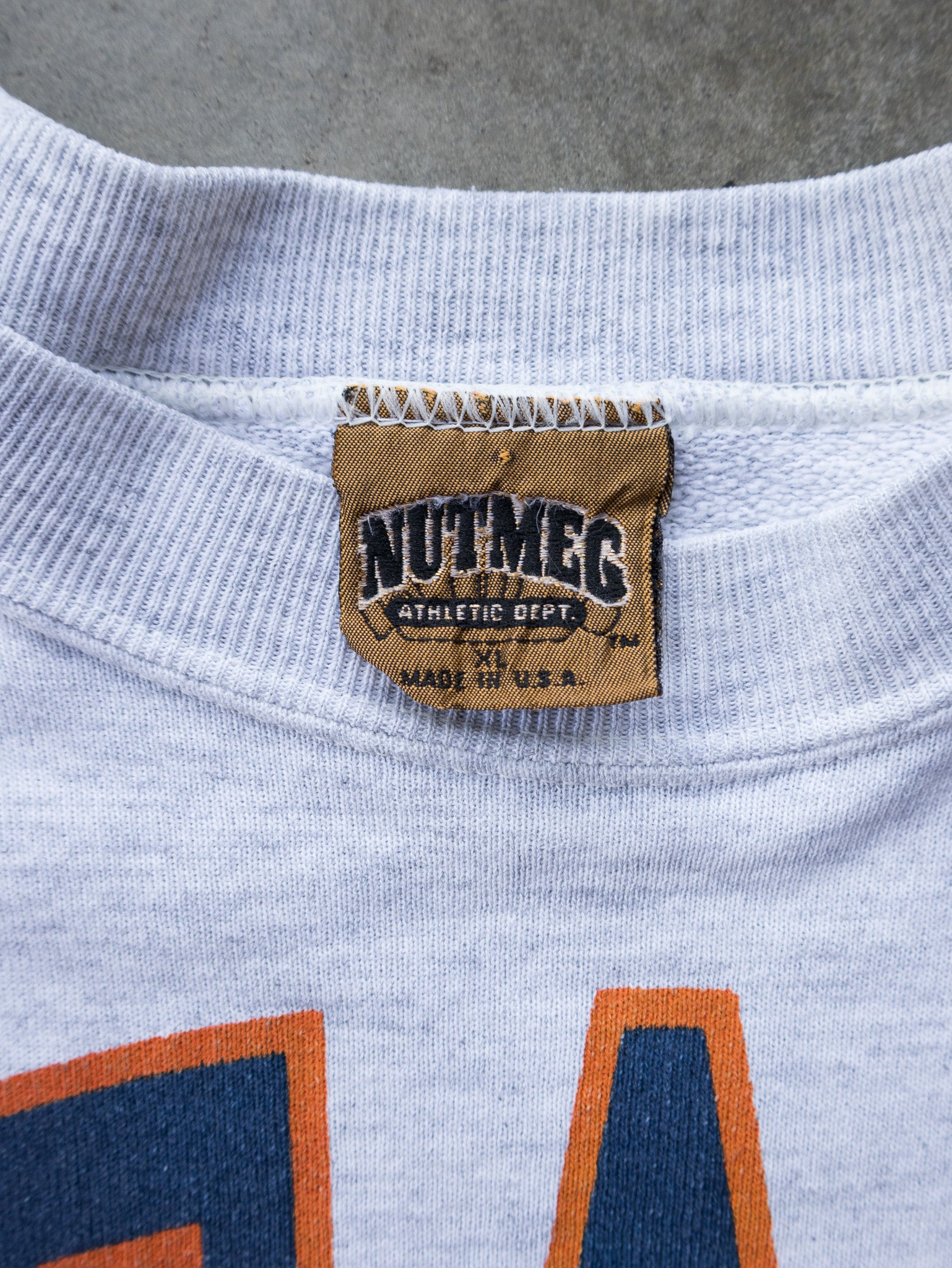 Vintage 90s Grey Chicago Bears Sweatshirt (XL)