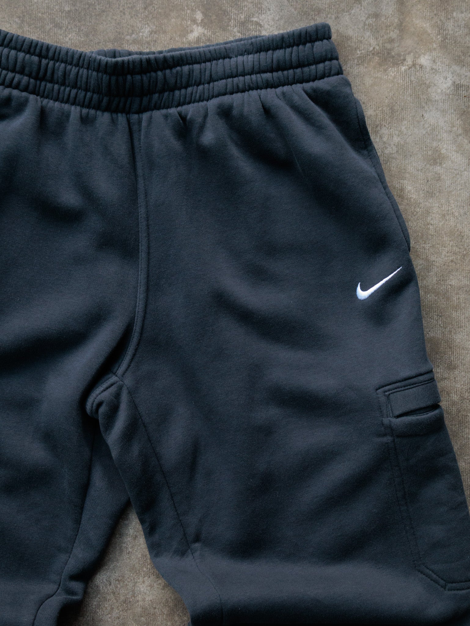 Vintage Black Nike Cargo Pants (L)