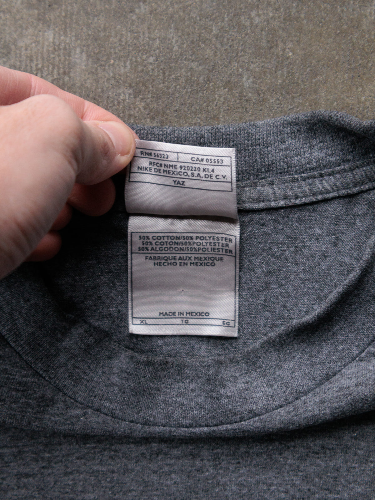 Vintage 00s Grey Nike Horseshoe Tee (XL)