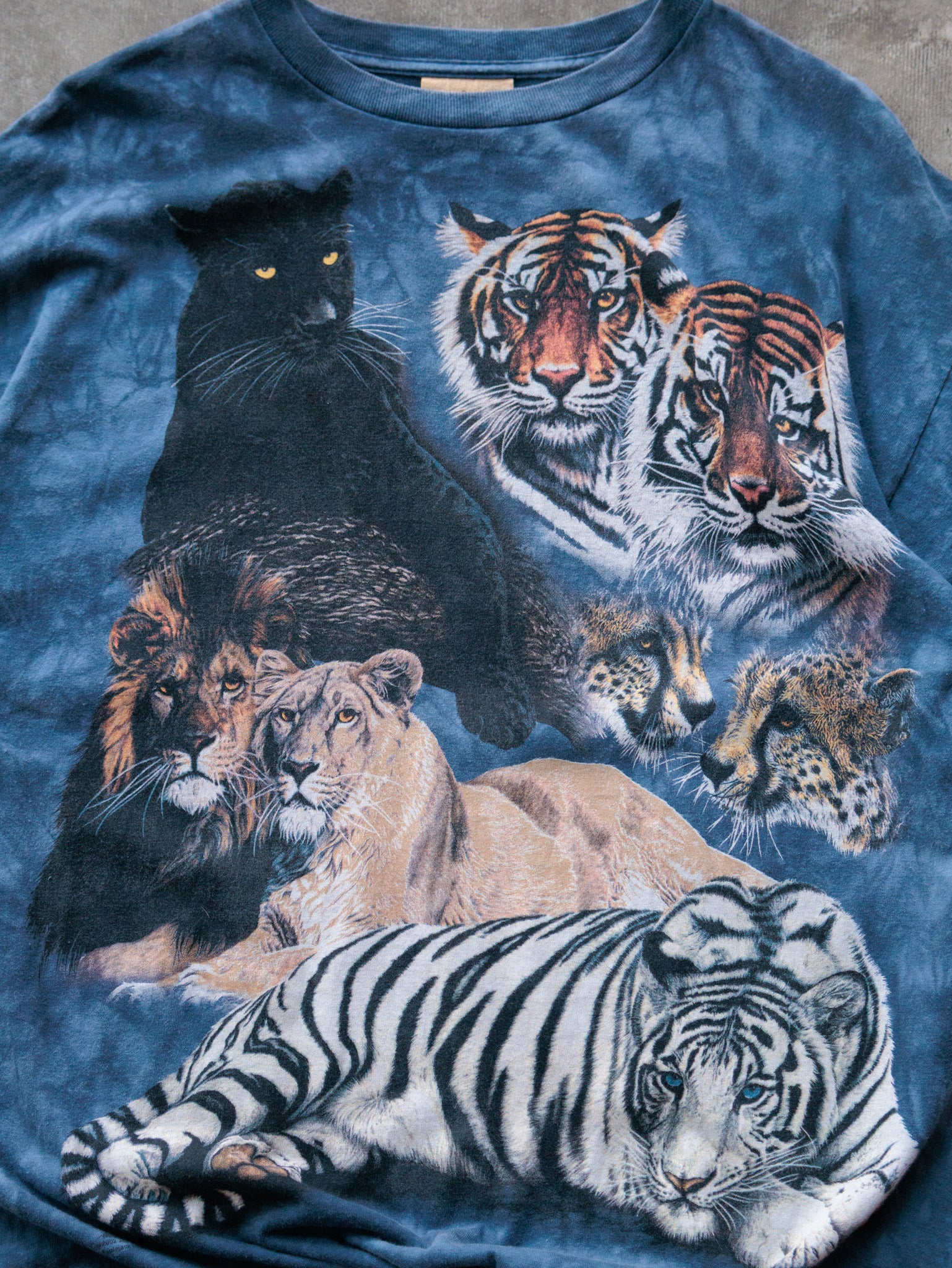 Vintage Blue The Mountain Big Cats Tie-Dye Tee (2XL)