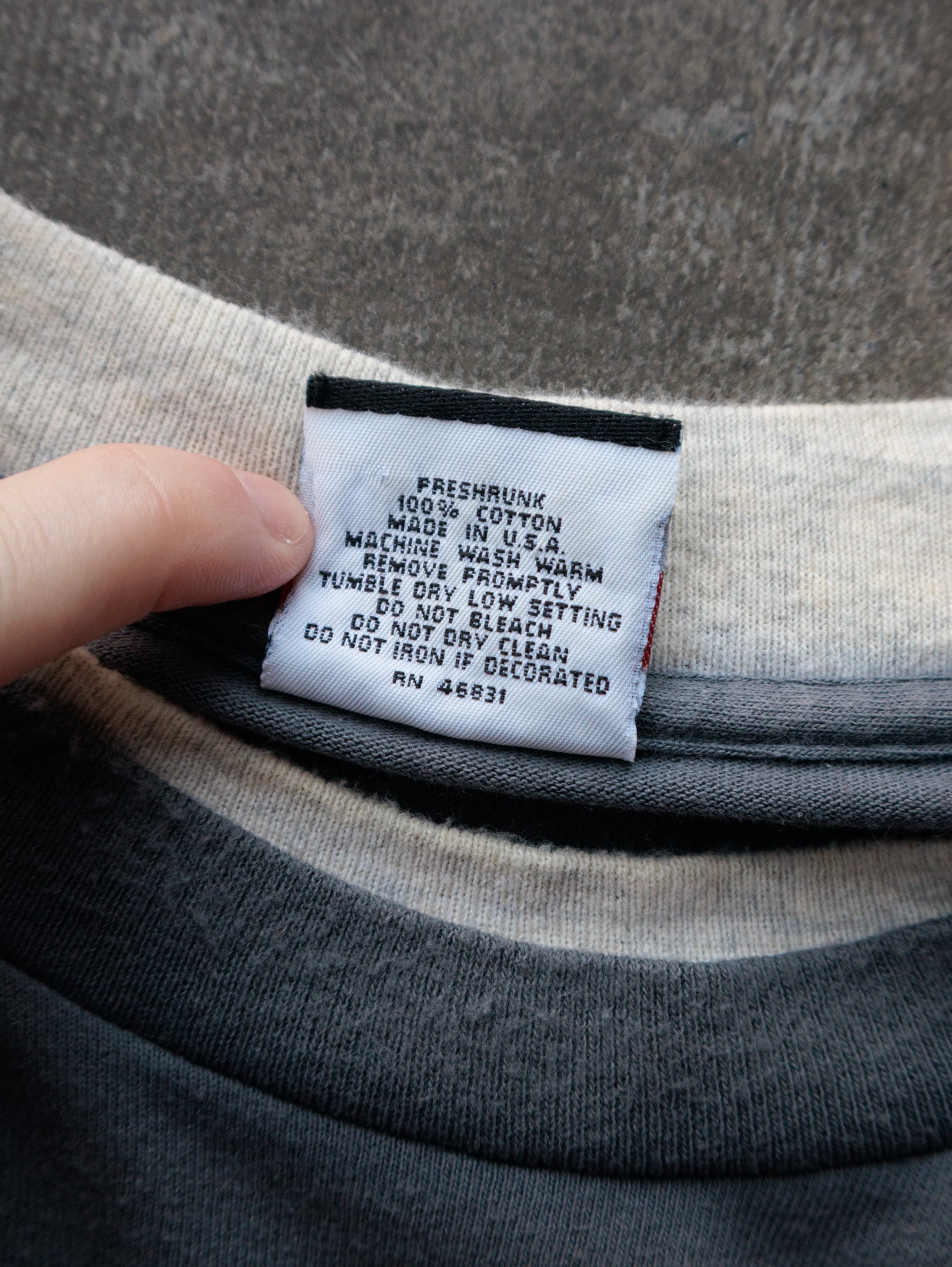 Vintage 1992 Grey Signal Sports Wolf Tee (L)