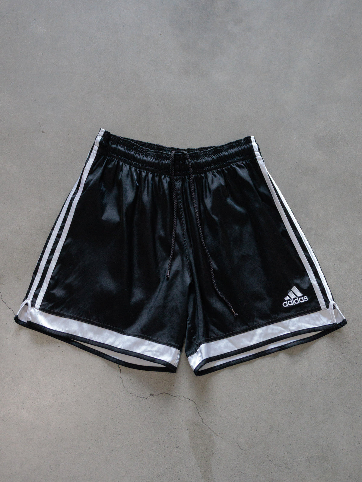 Vintage 00s Black Adidas Shorts (M)