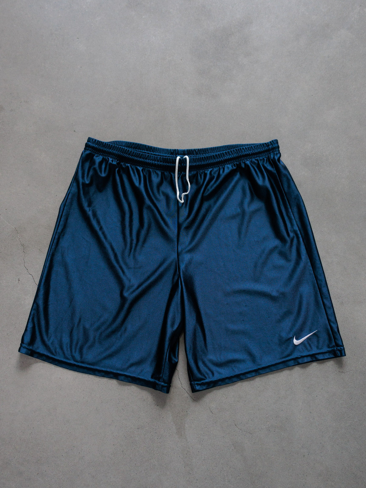 Vintage 90s Navy Nike Shorts (L)