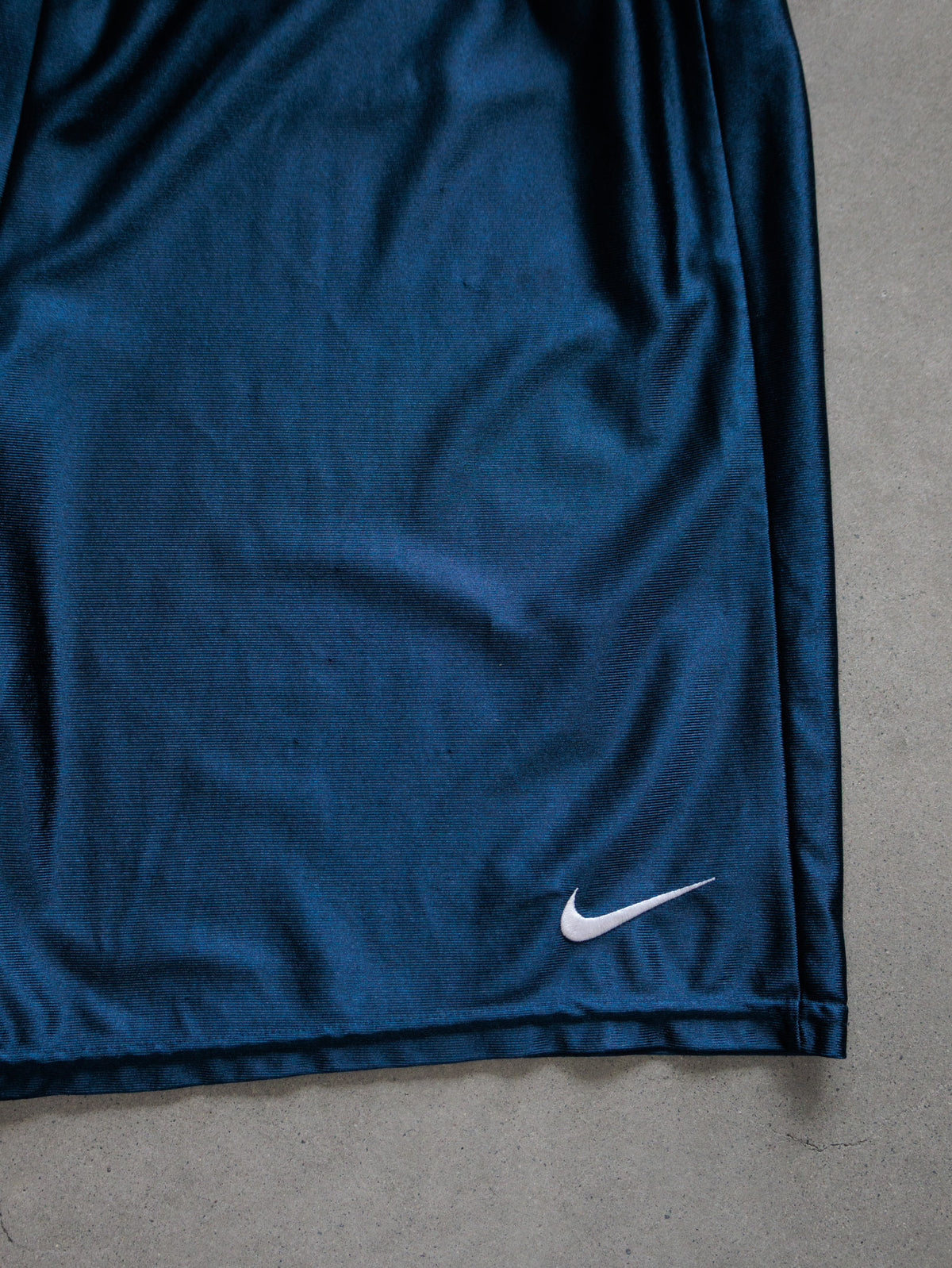 Vintage 90s Navy Nike Shorts (L)