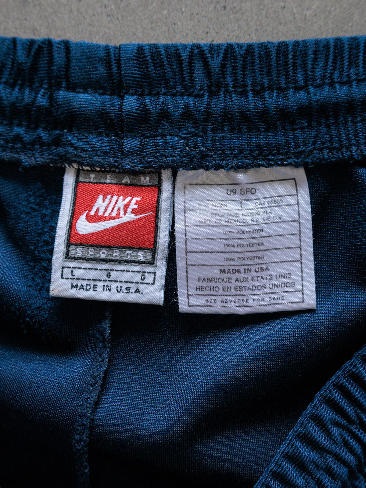 Vintage 90s Navy Nike Shorts (L)