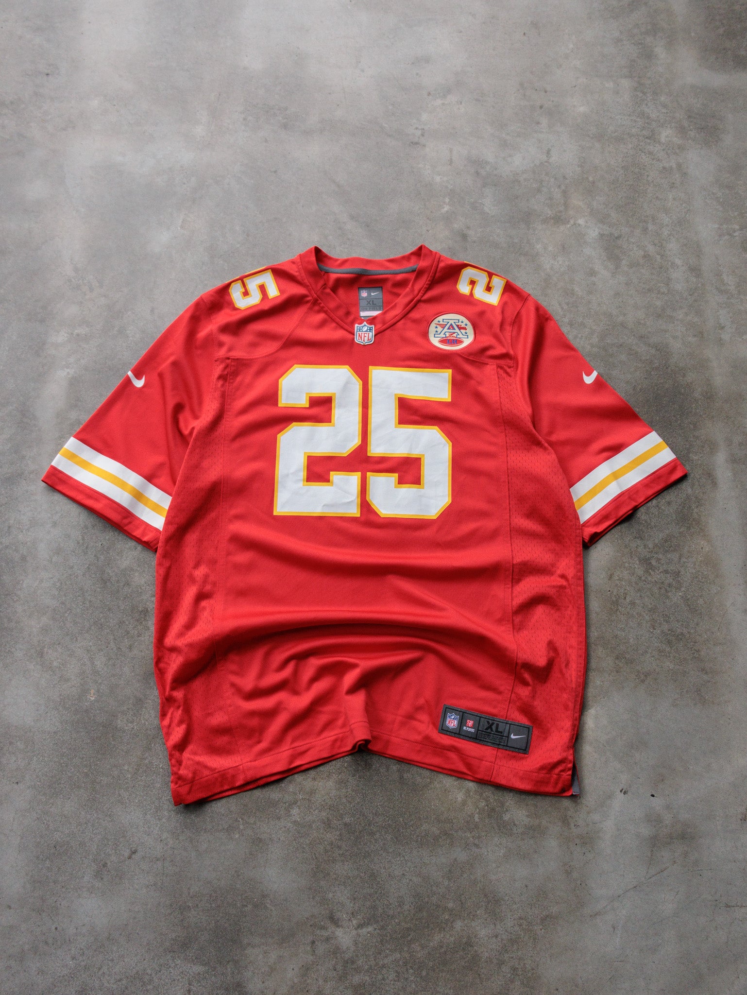 Vintage Red Nike Kansas City Chiefs Charles Jersey (XL)