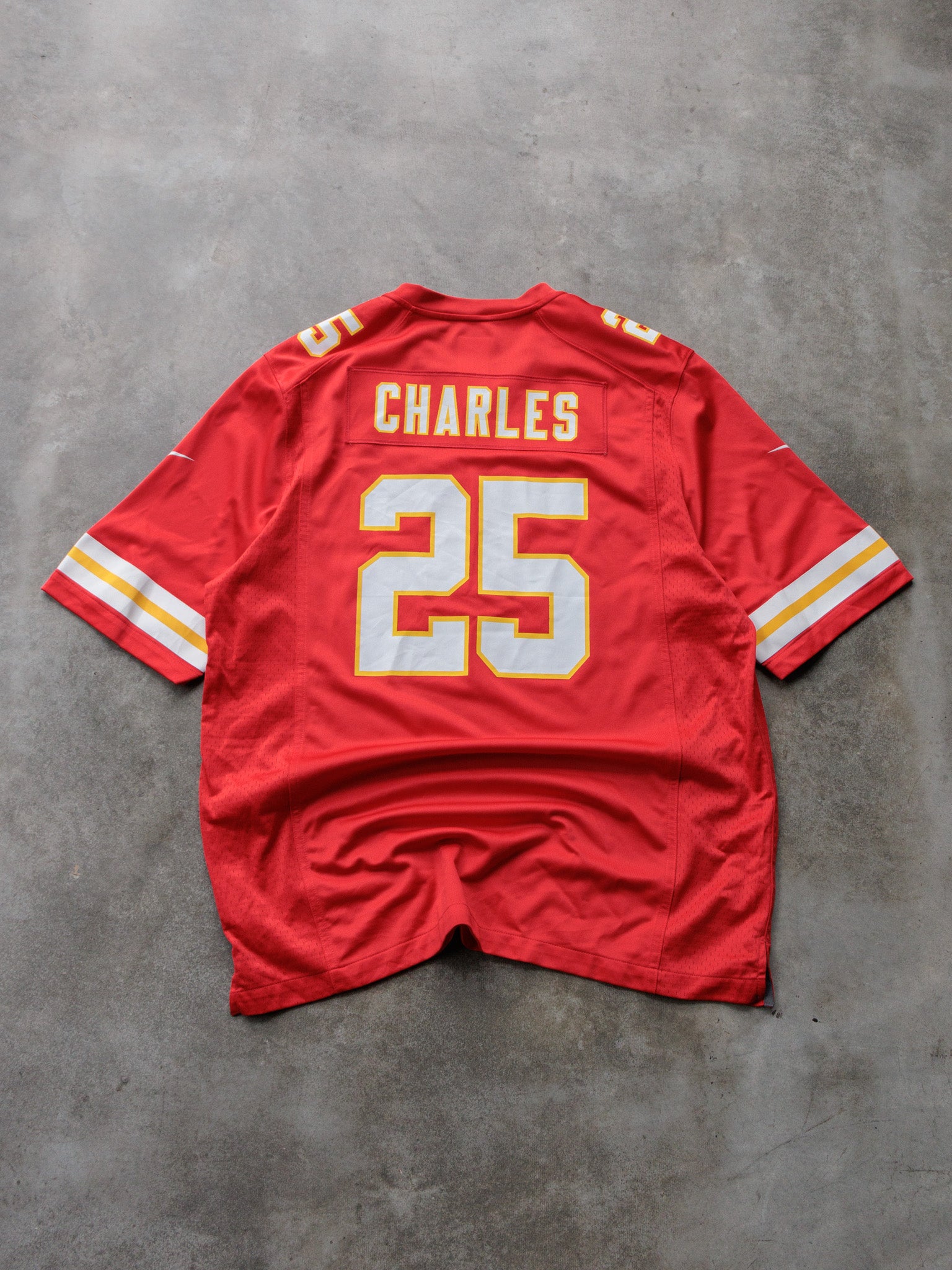 Vintage Red Nike Kansas City Chiefs Charles Jersey (XL)