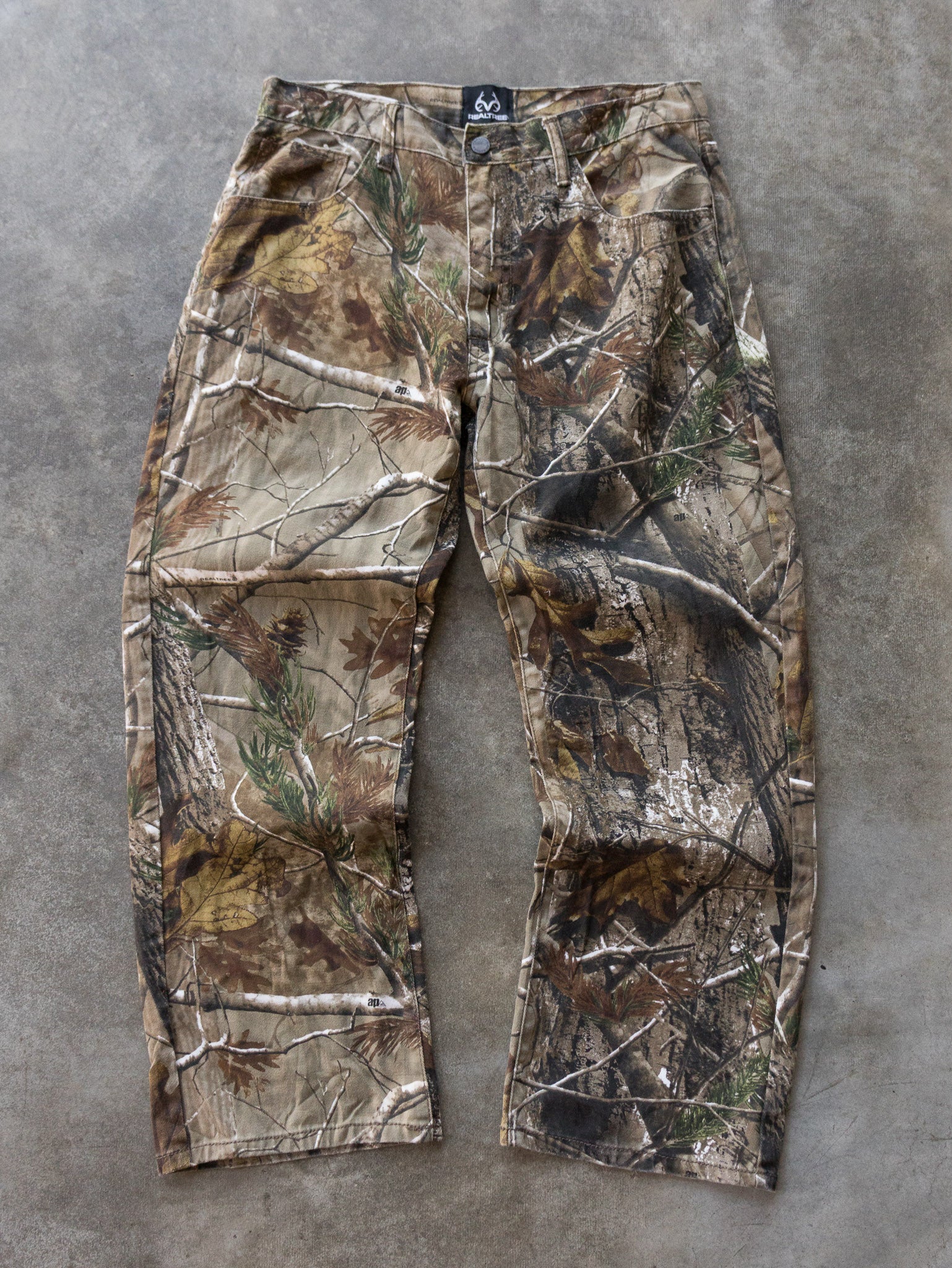 Vintage Realtree AP Camo Pants (W34)