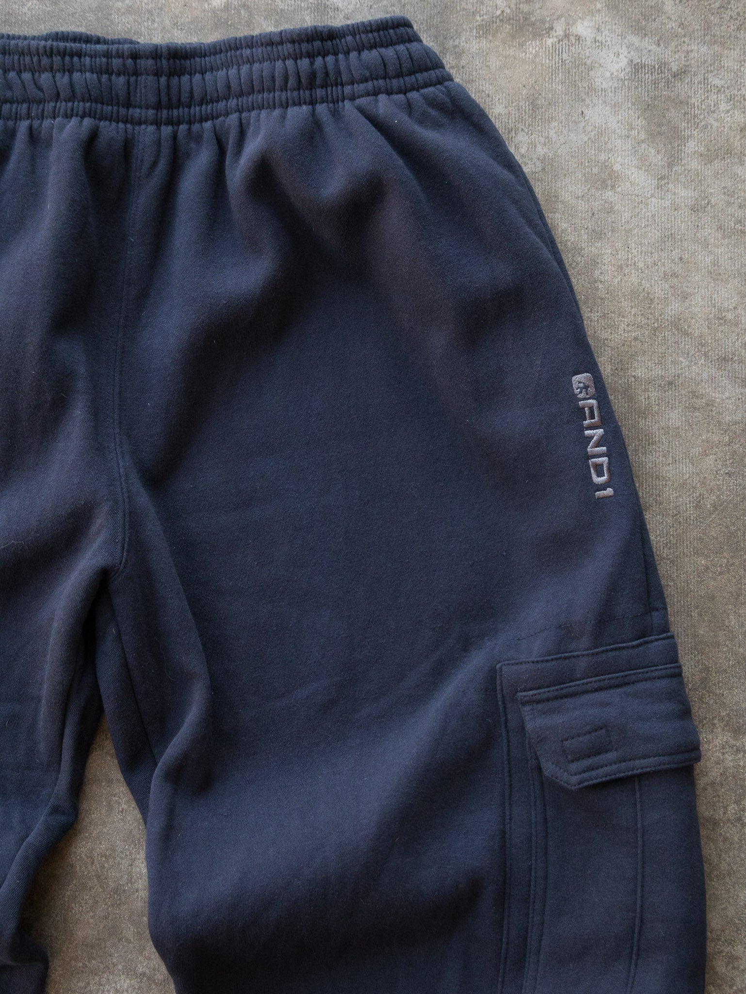 Vintage 00s Navy AND1 Cargo Sweatpants (L)