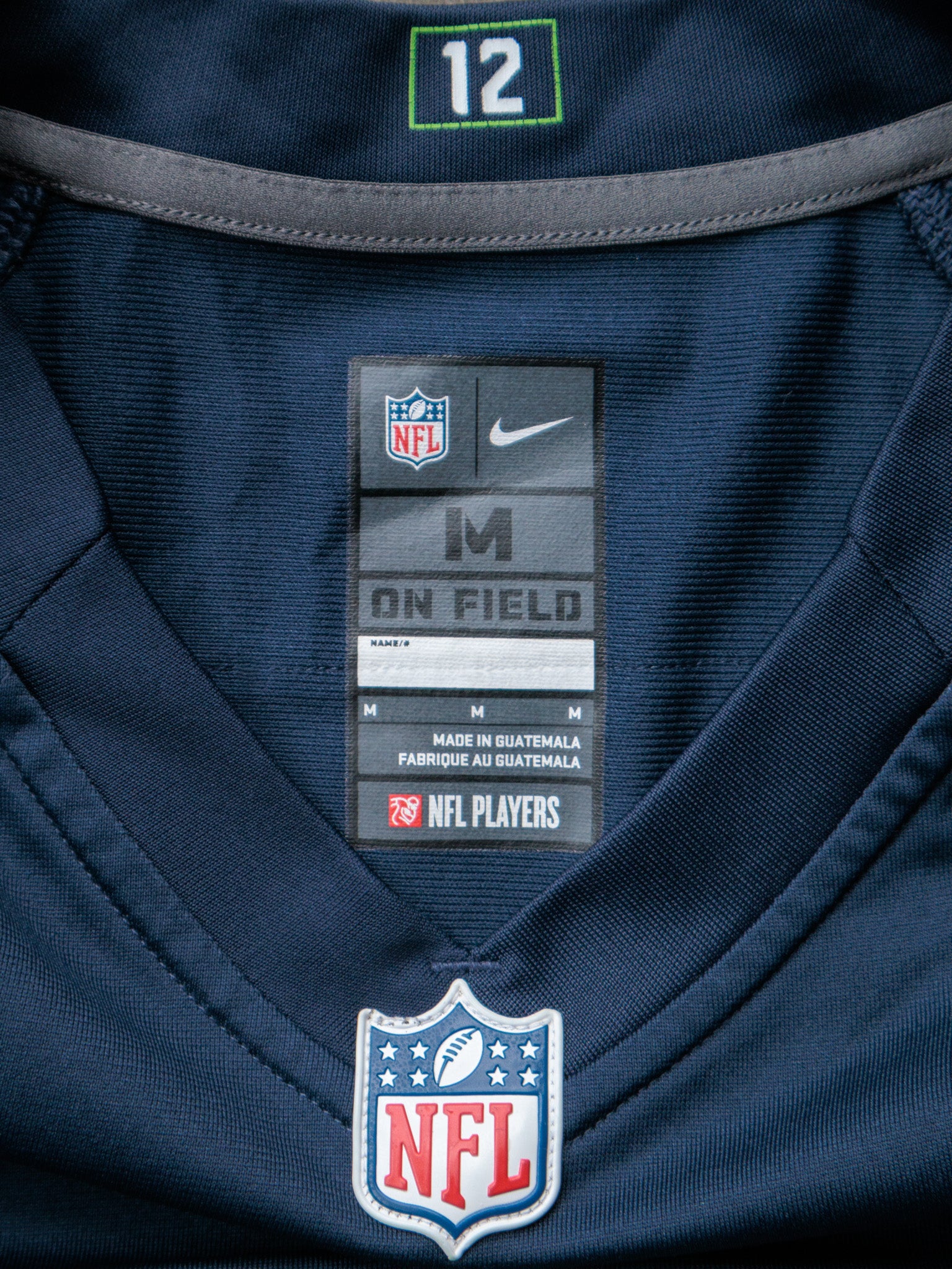 Vintage Navy Nike Seattle Seahawks Russell Wilson Jersey (M)