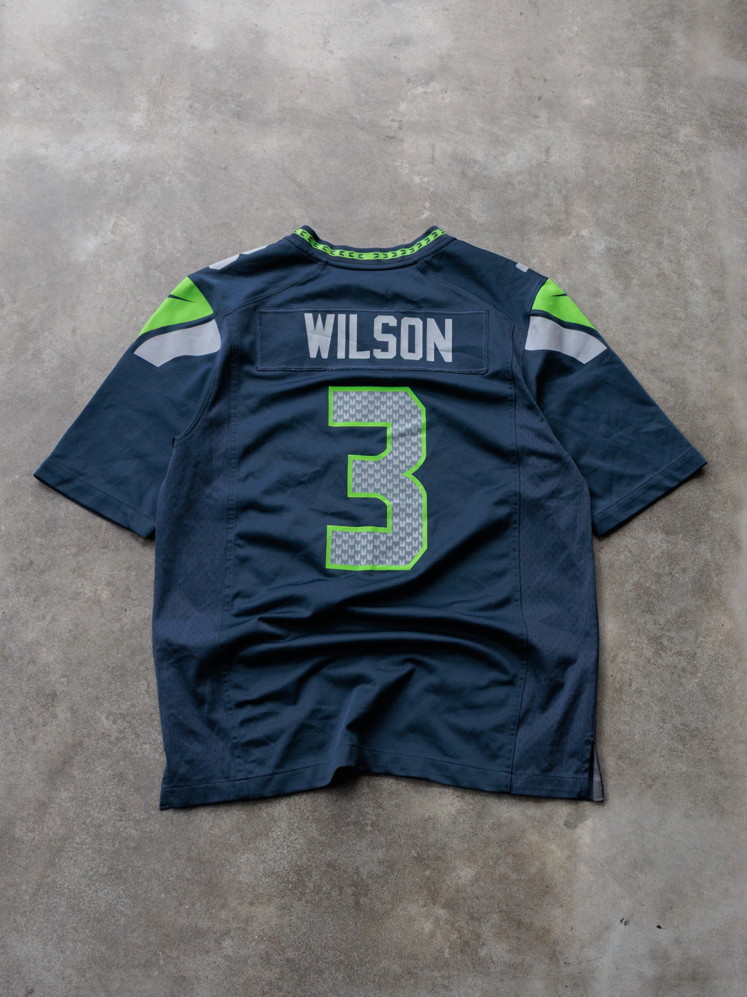 Vintage Navy Nike Seattle Seahawks Russell Wilson Jersey (M)