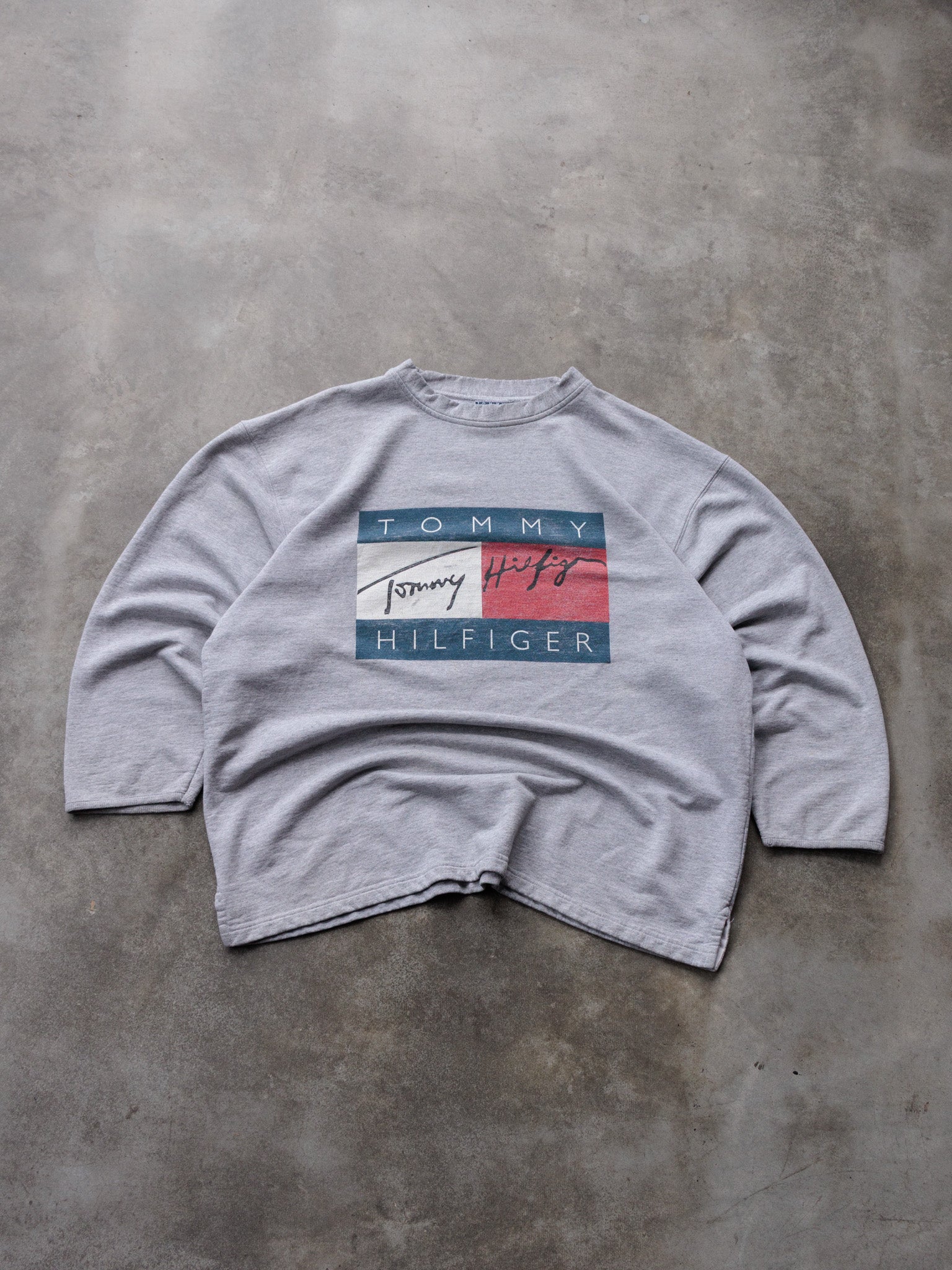 Vintage 90s Grey Tommy Hilfiger Sweatshirt (XL)