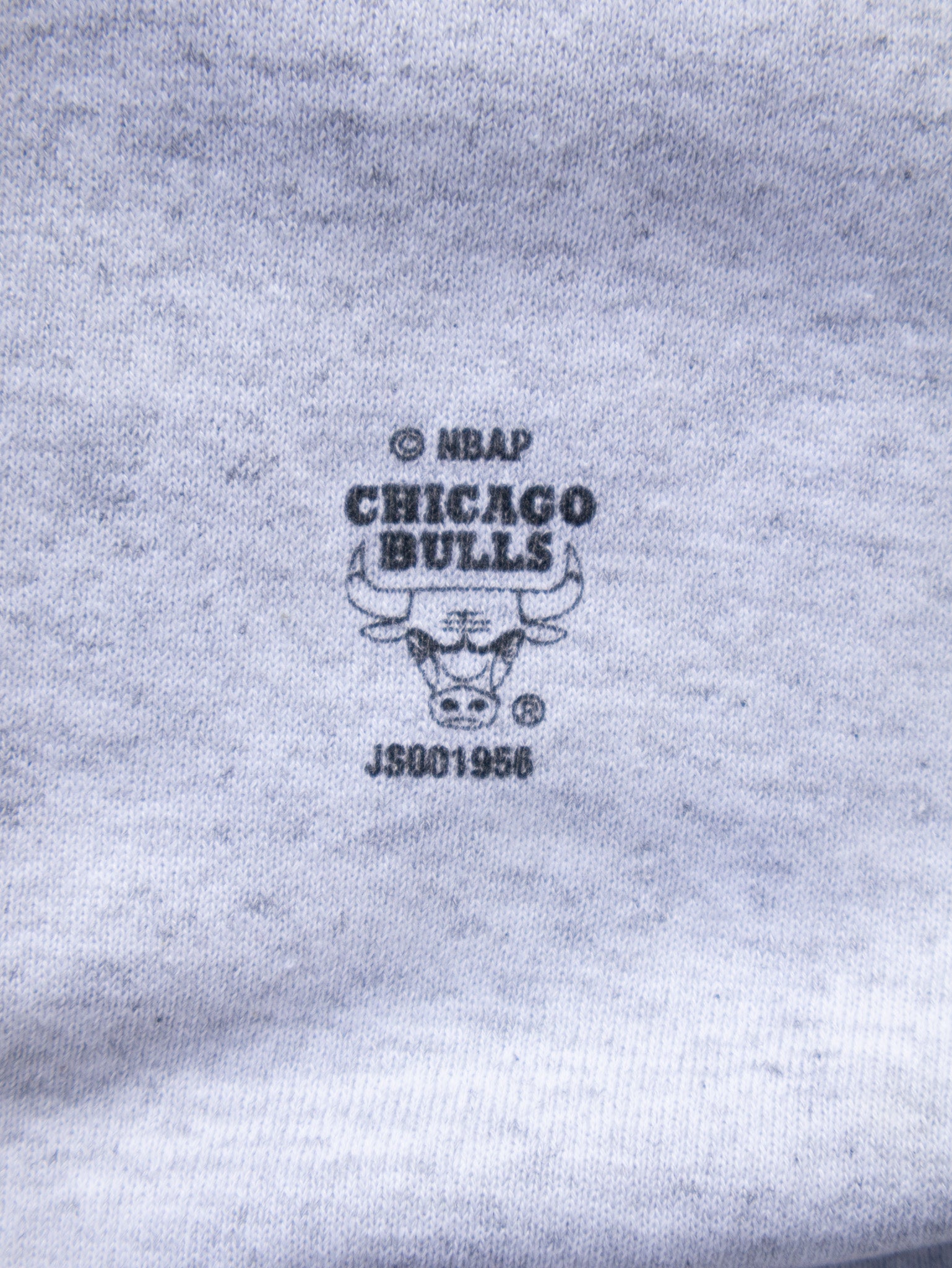Vintage 90s Grey Chicago Bulls Sweatshirt (XL)