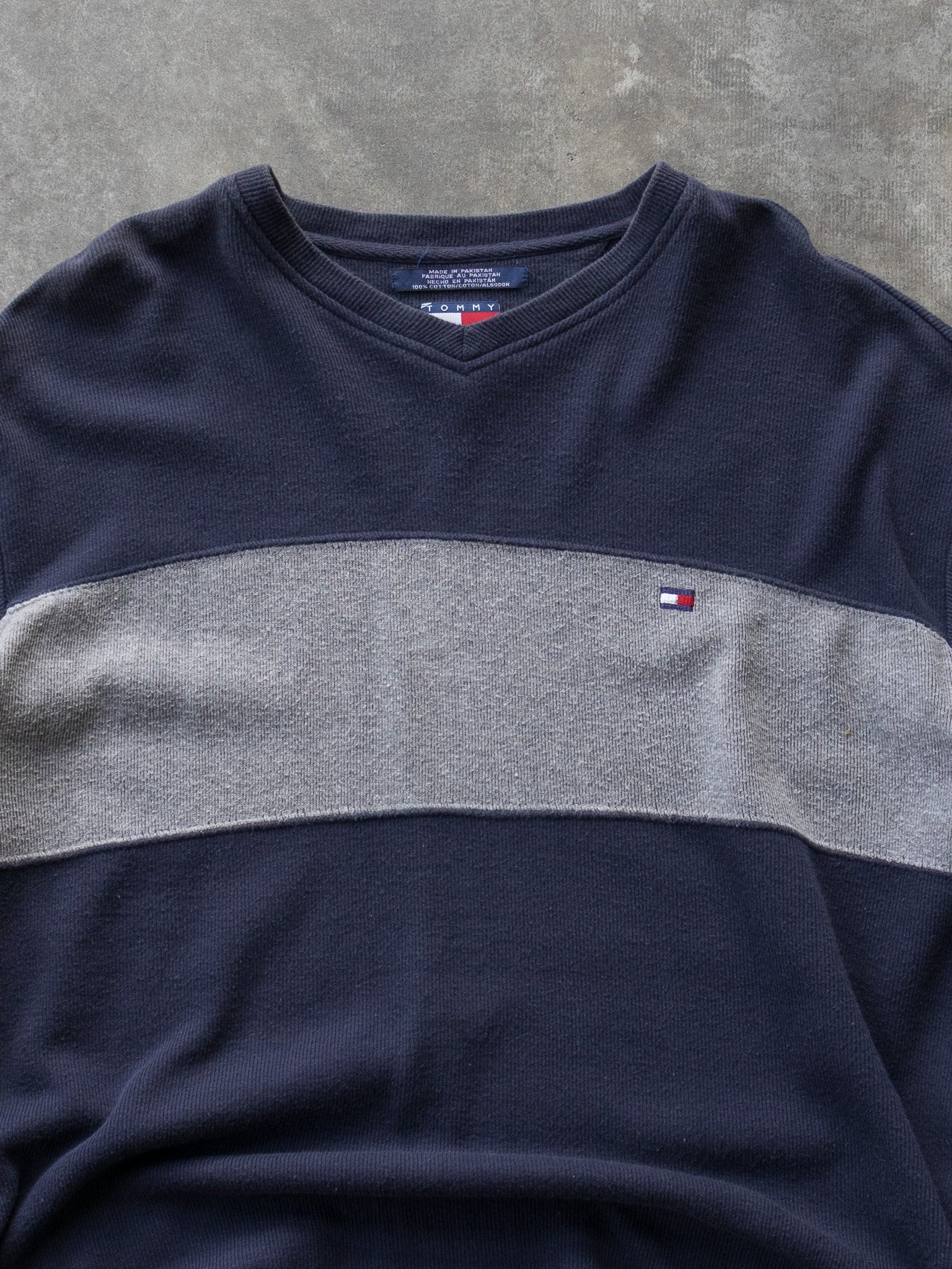 Vintage 00s Navy Tommy Hilfiger Panel Sweatshirt (L)