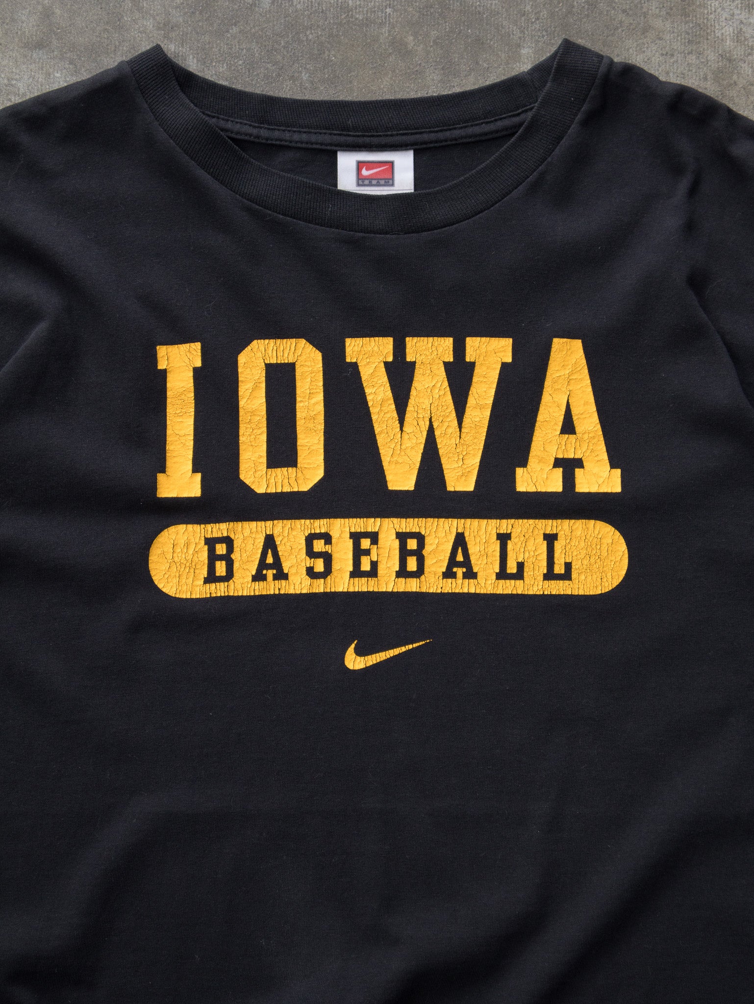 Vintage 00s Black Nike Iowa Baseball Tee (XL)