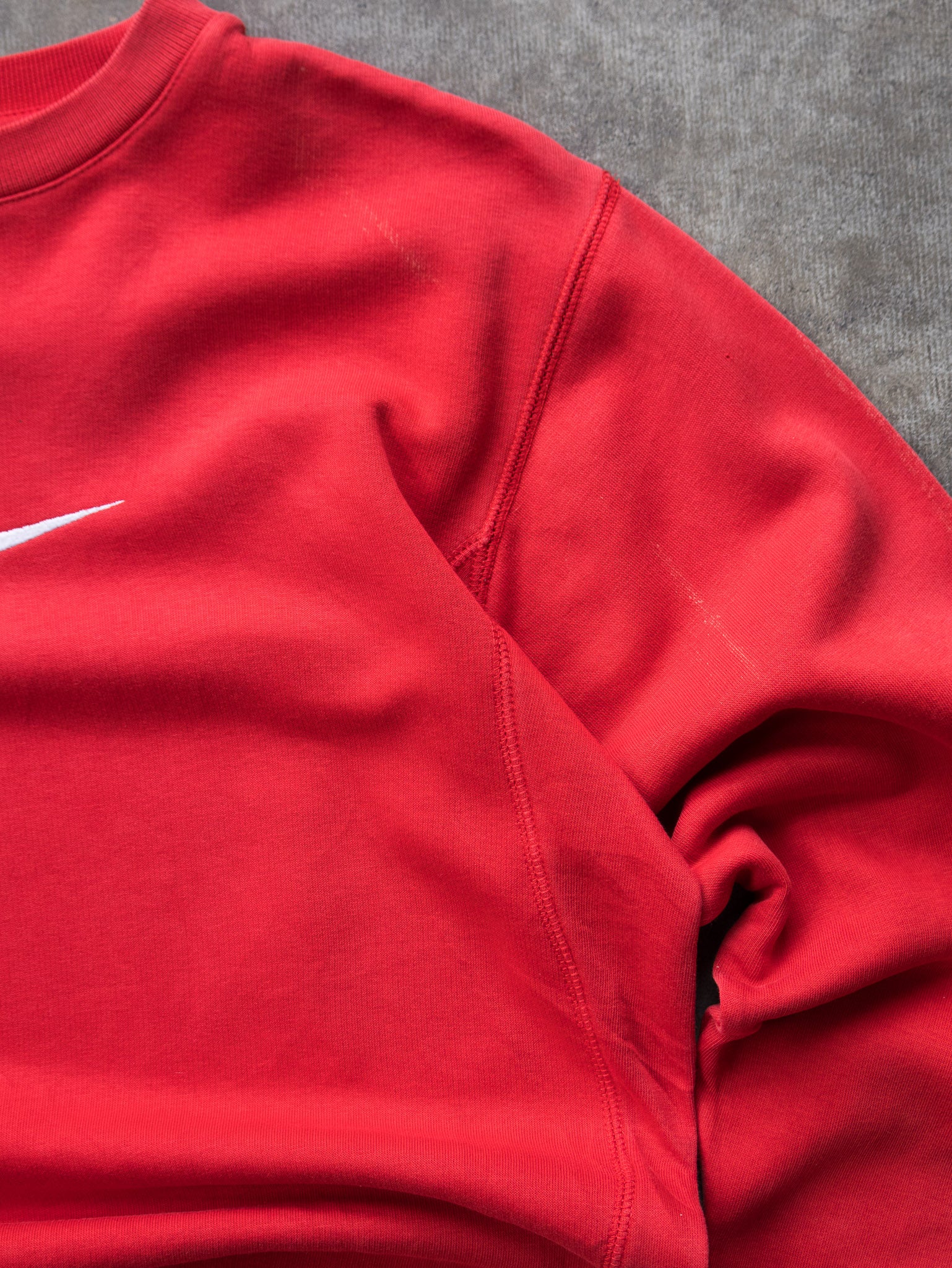Vintage 00s Red Nike Swoosh Sweatshirt (12-13Y)