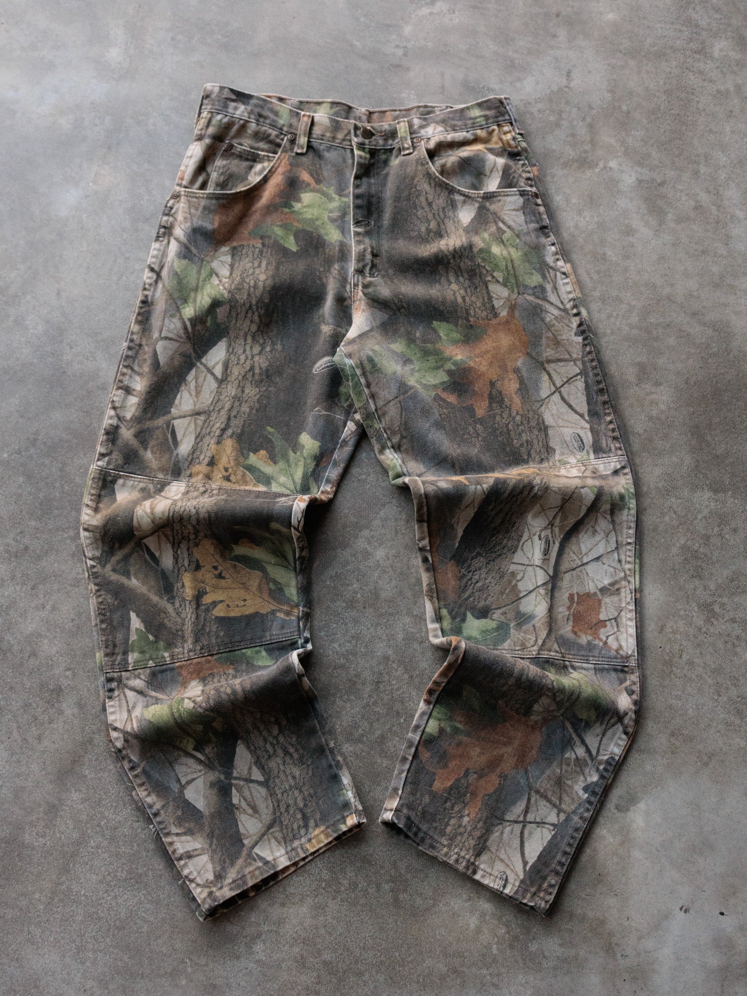 Vintage Brown Camo Wrangler Pants (W32)