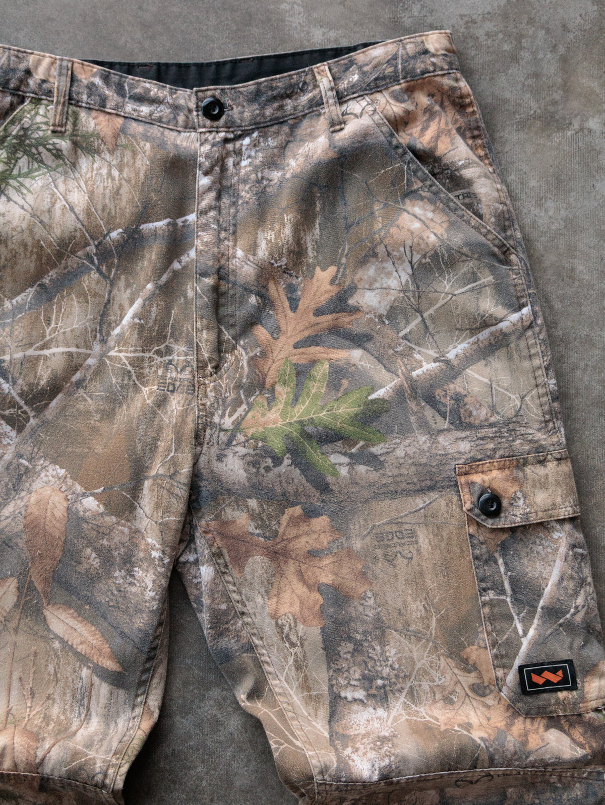 Brown Realtree Edge Camo Walls Outdoor Goods Cargo Pants (L)