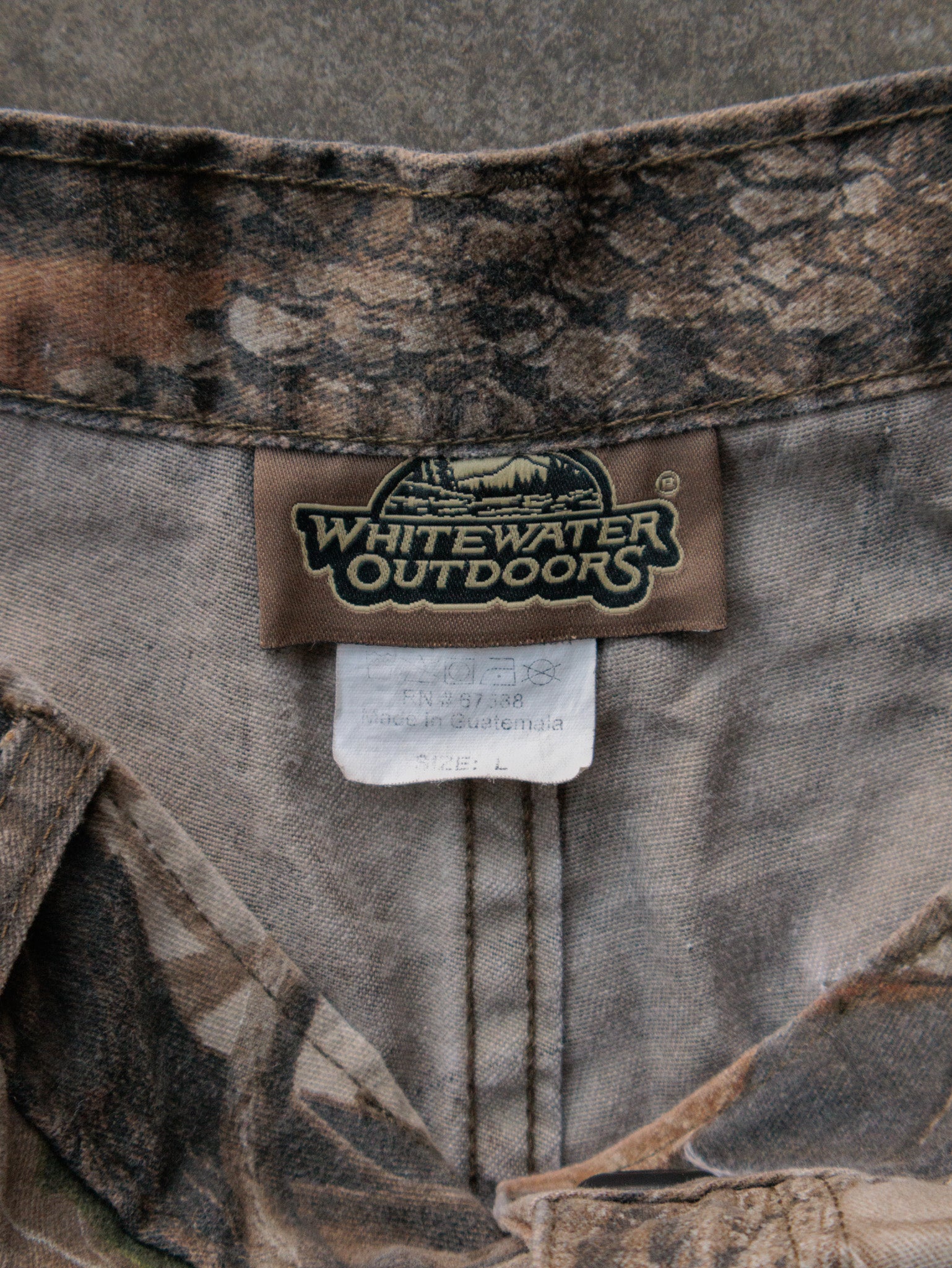 Vintage 00s Camo Cargo Pants (L)