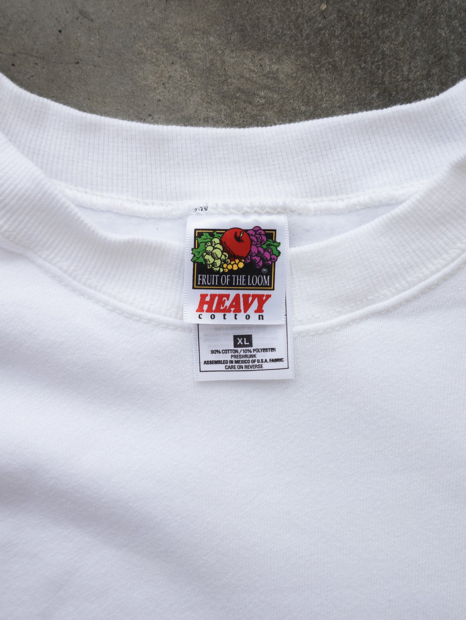 Vintage White Disney Mickey Sweatshirt (XL)