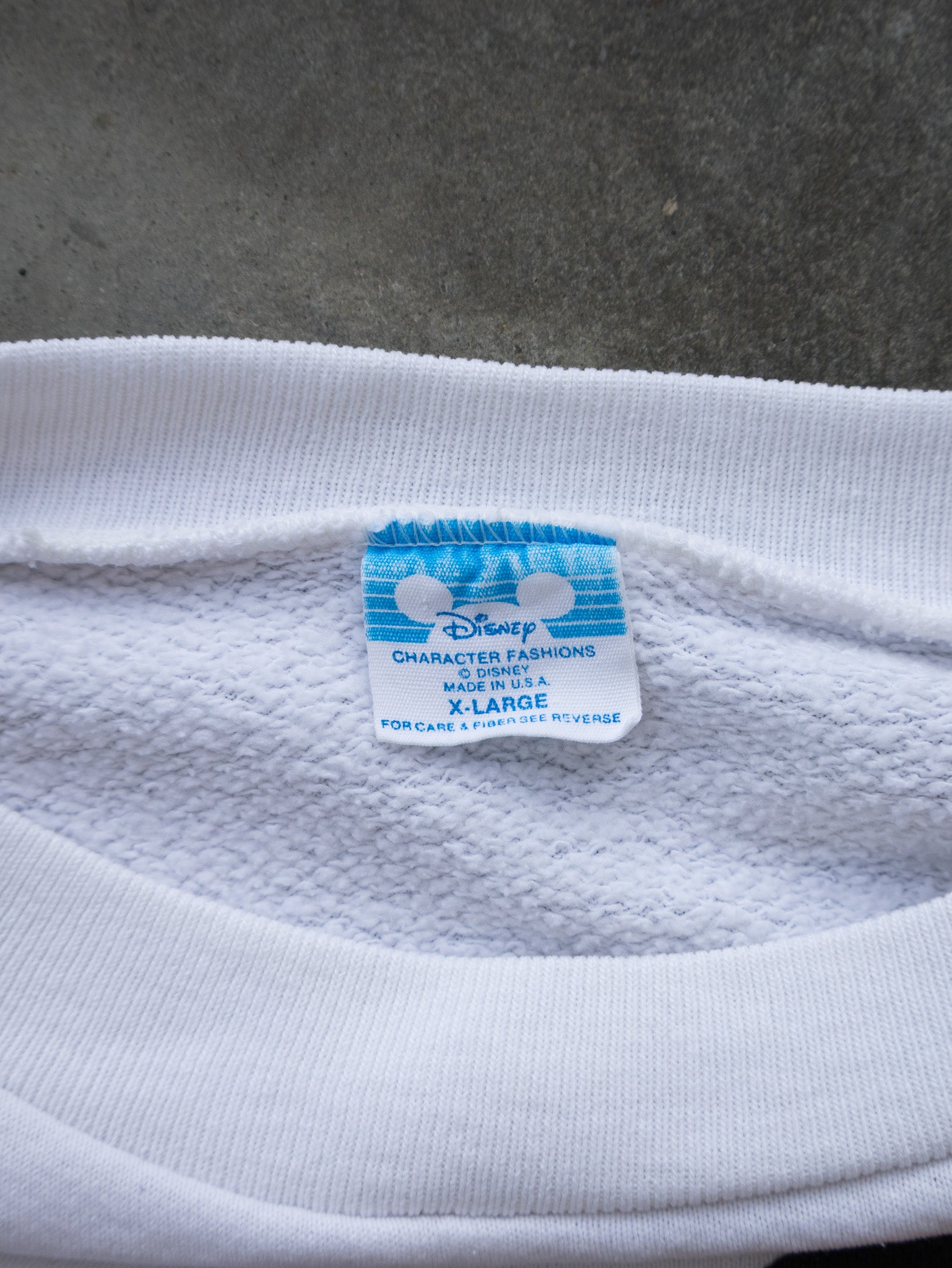 Vintage 90s White Minnie Mouse Sweatshirt (XL)