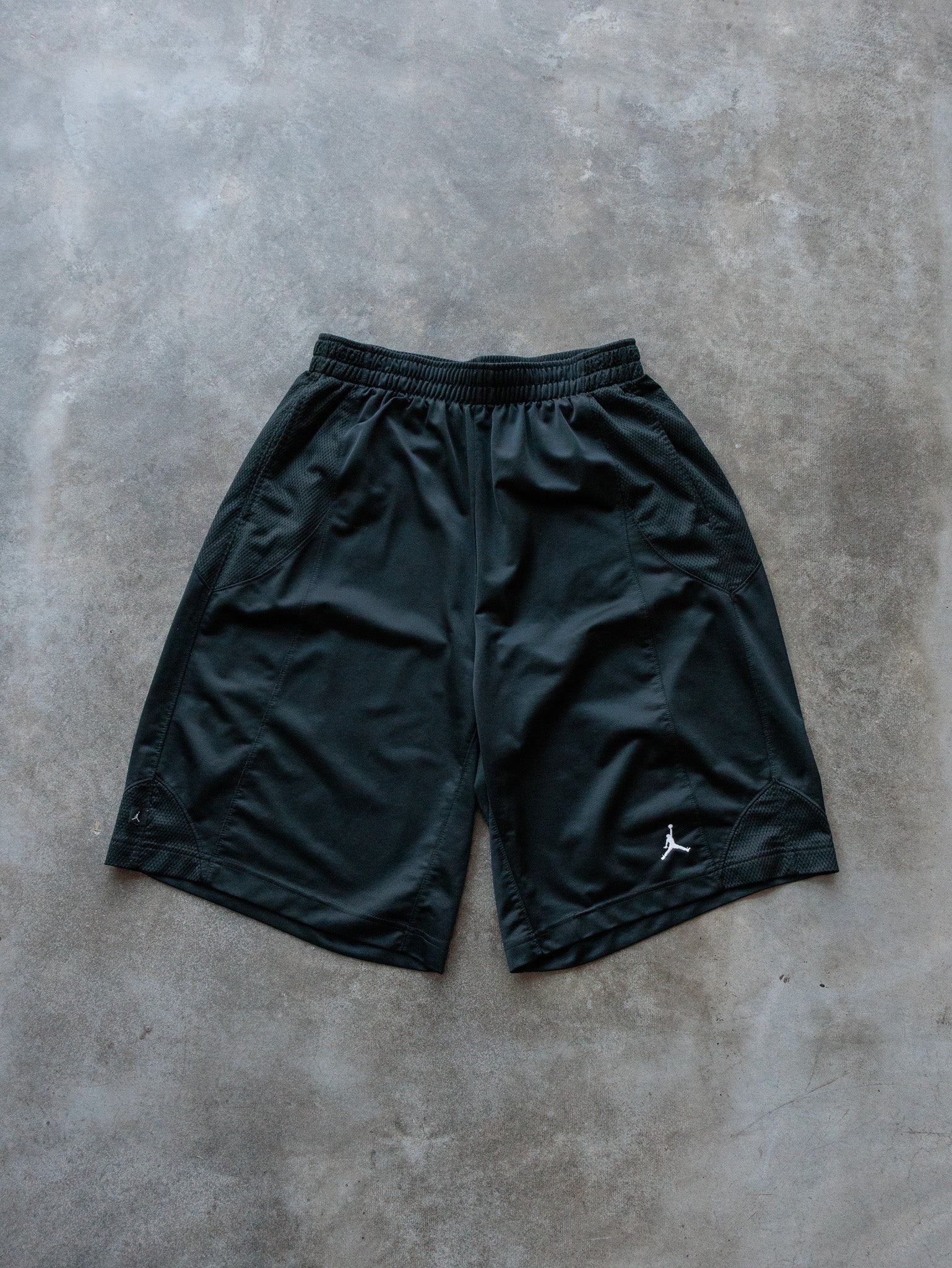 Vintage Black Jordan Basketball Shorts (XL)