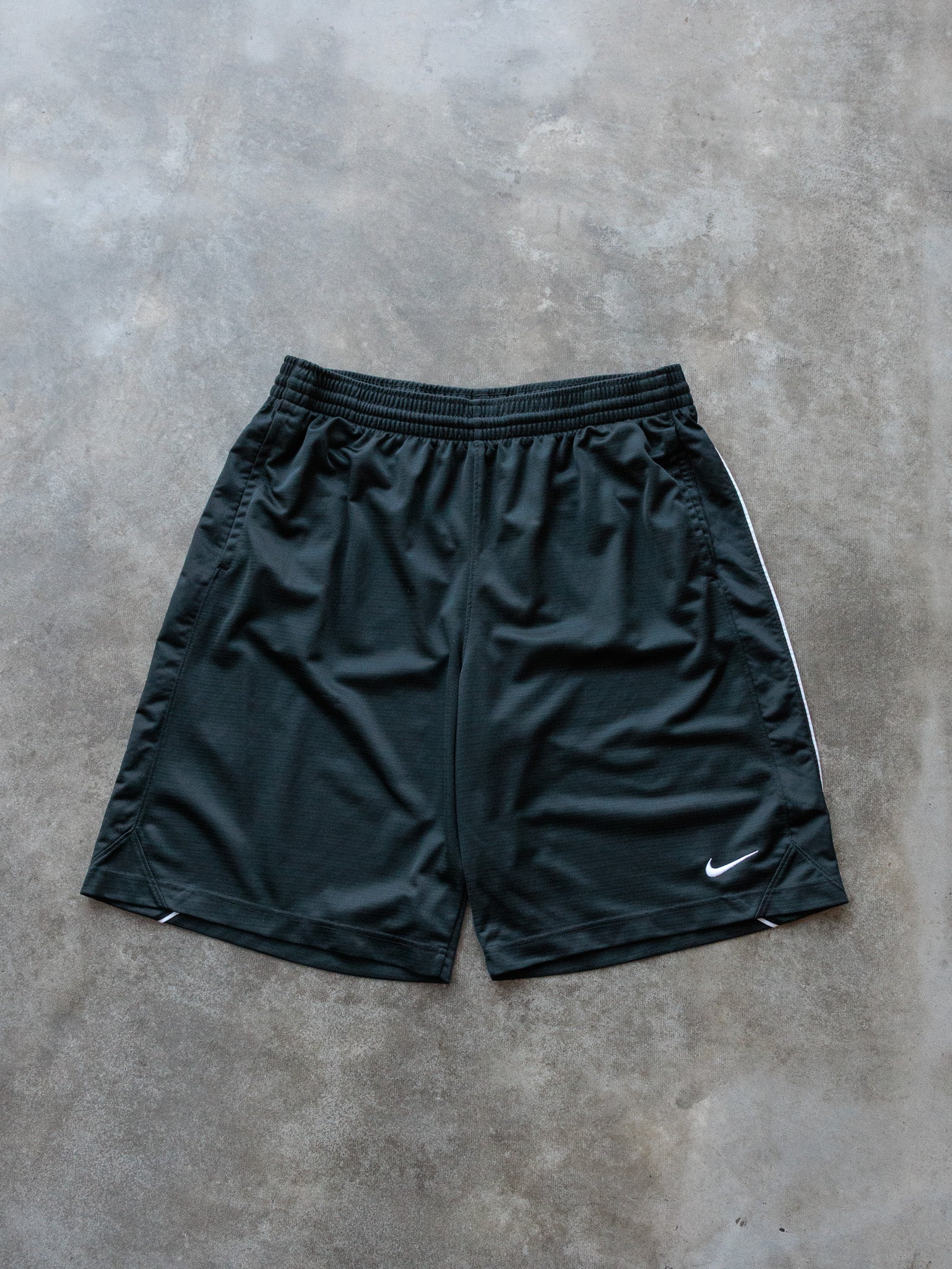 Vintage Green Nike Shorts (XL)