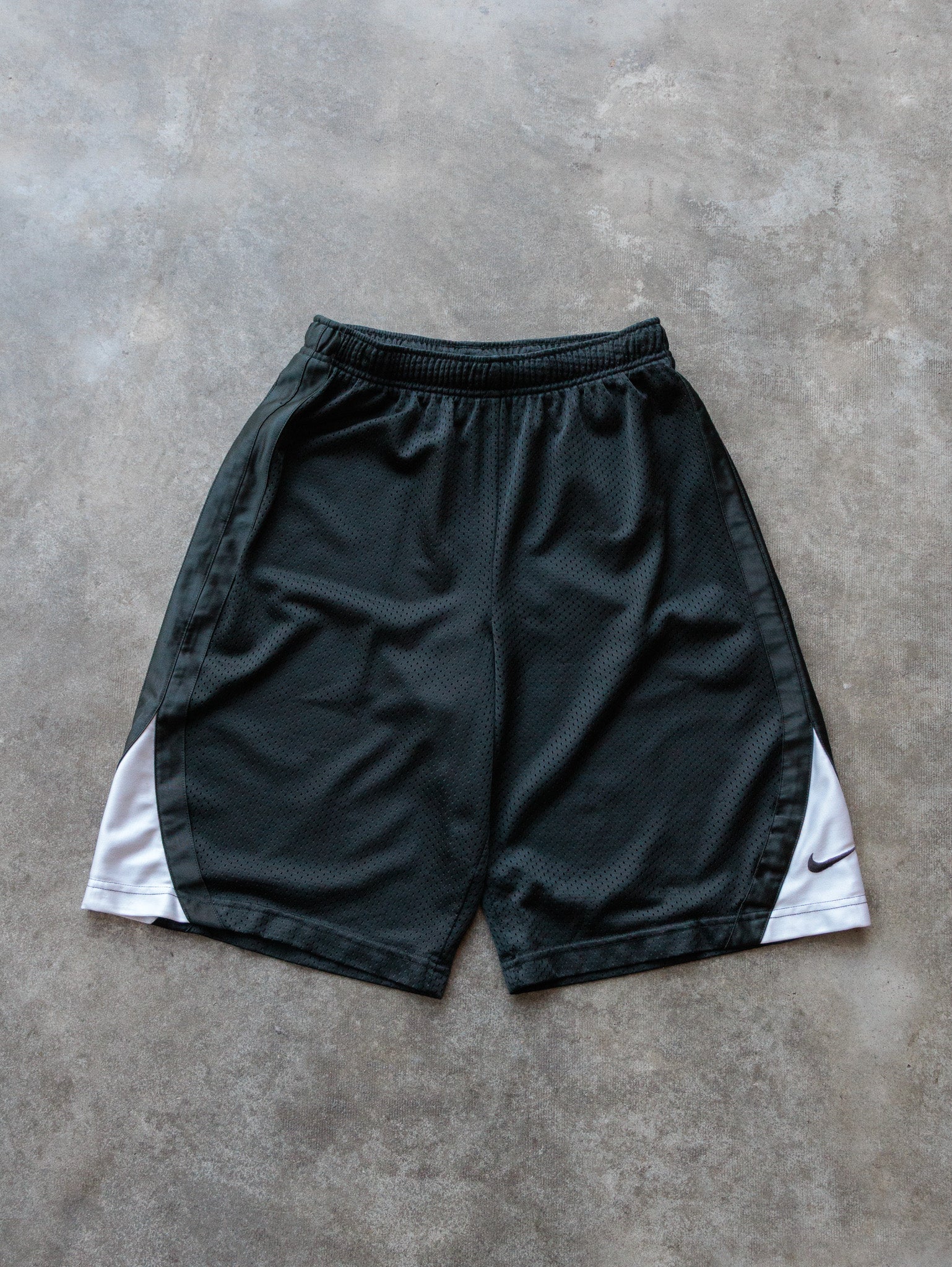 Vintage Green Nike Mesh Shorts (XL)