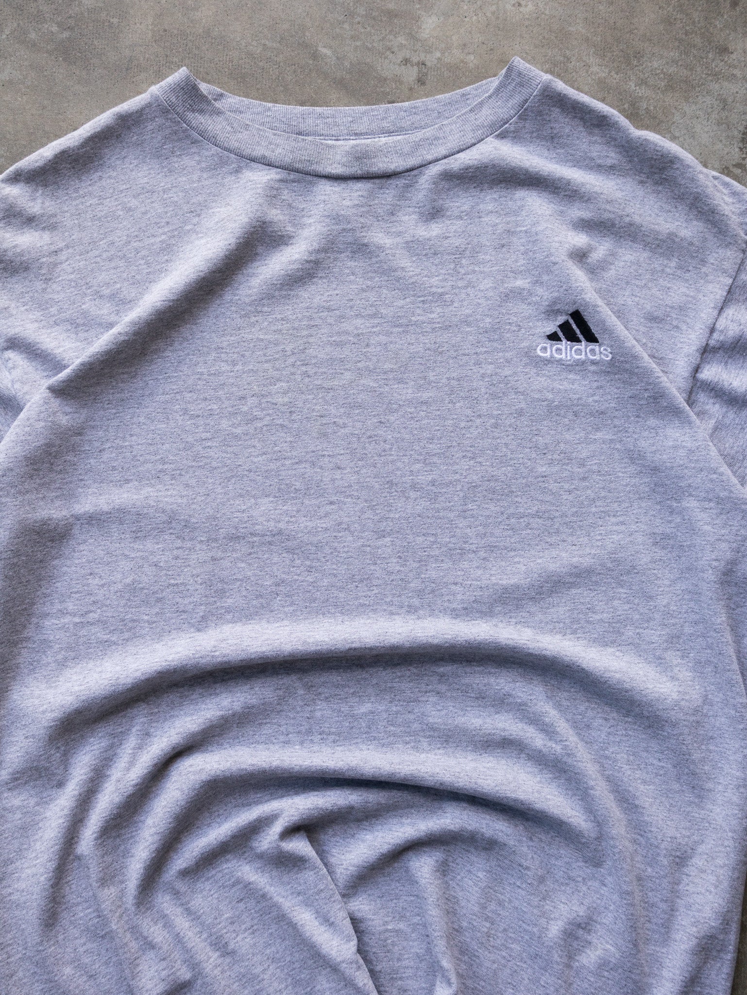Vintage 90s Grey Adidas Tee (M)