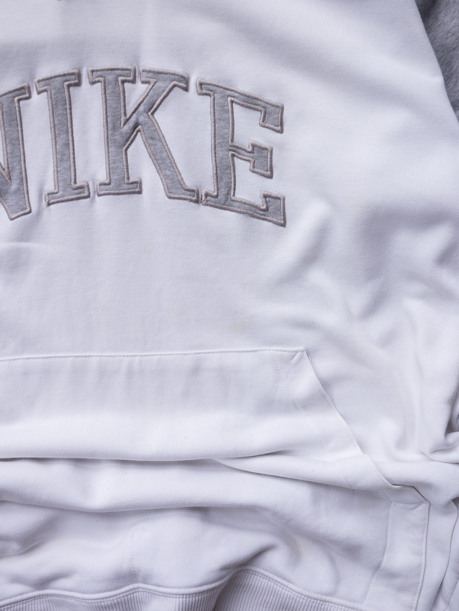Vintage 00s White & Grey Nike Hoodie (XL)