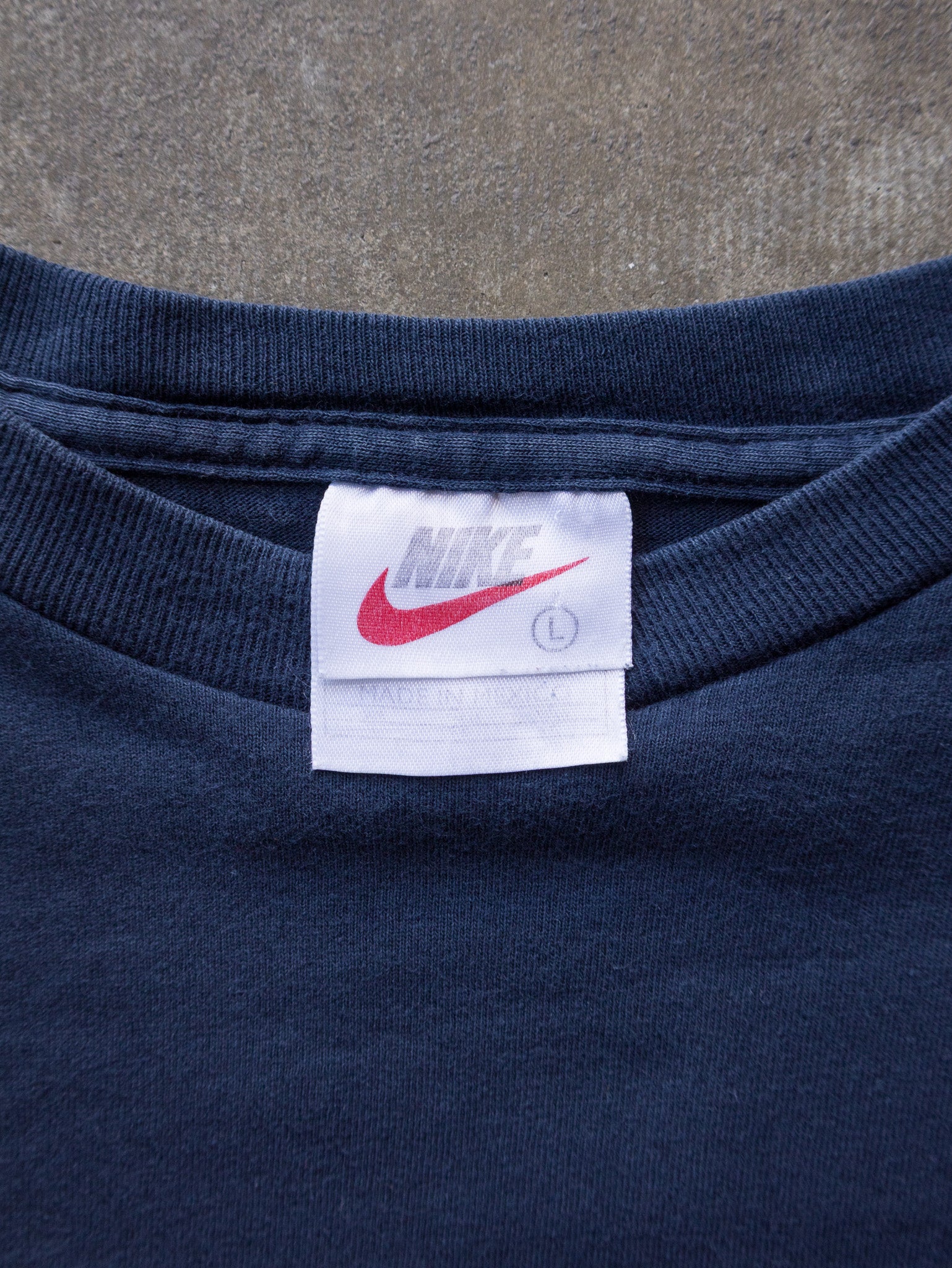 Vintage 90s Navy Nike Swoosh Tee (L)