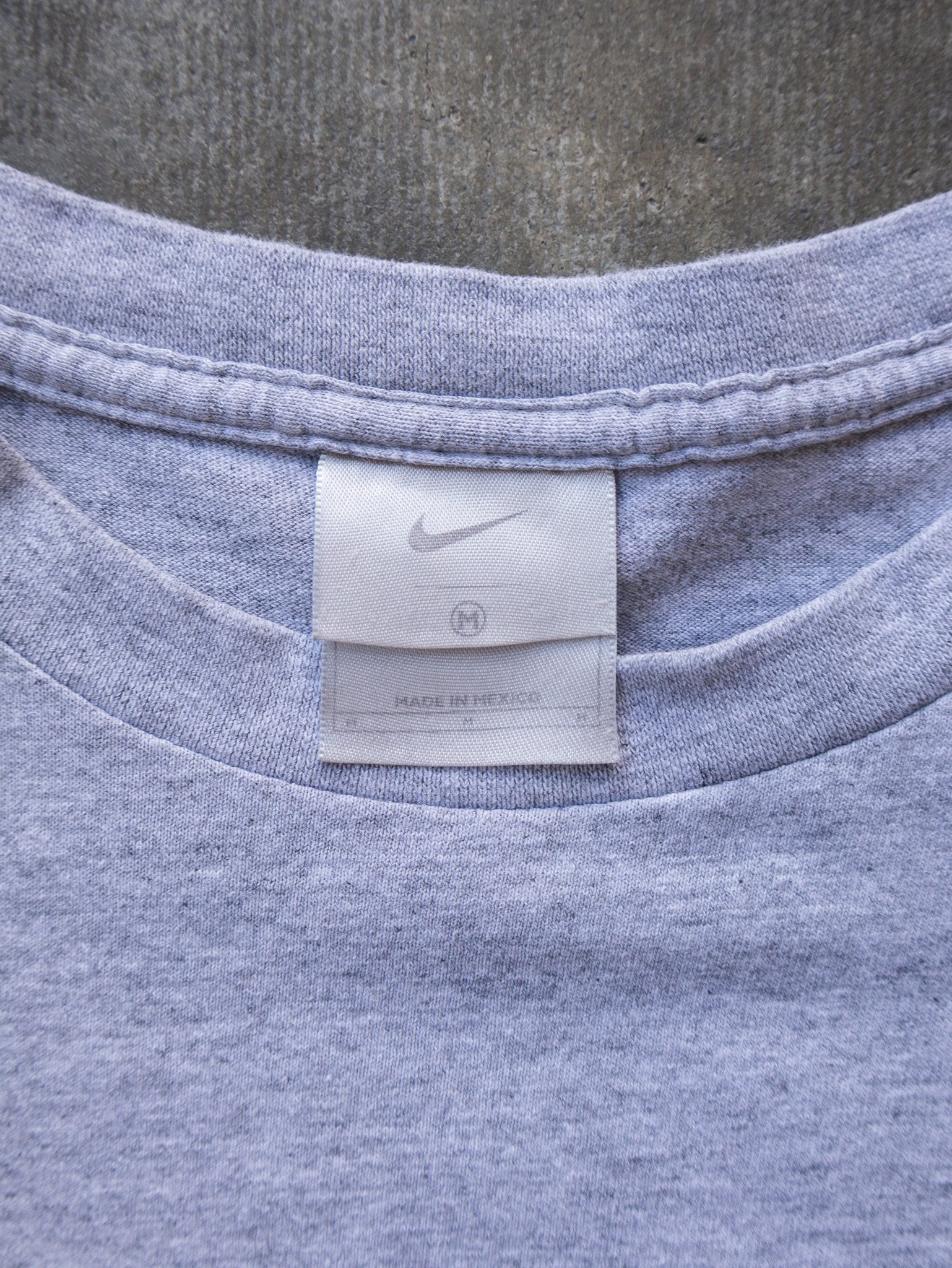 Vintage 00s Grey Nike Swoosh Tee (M)