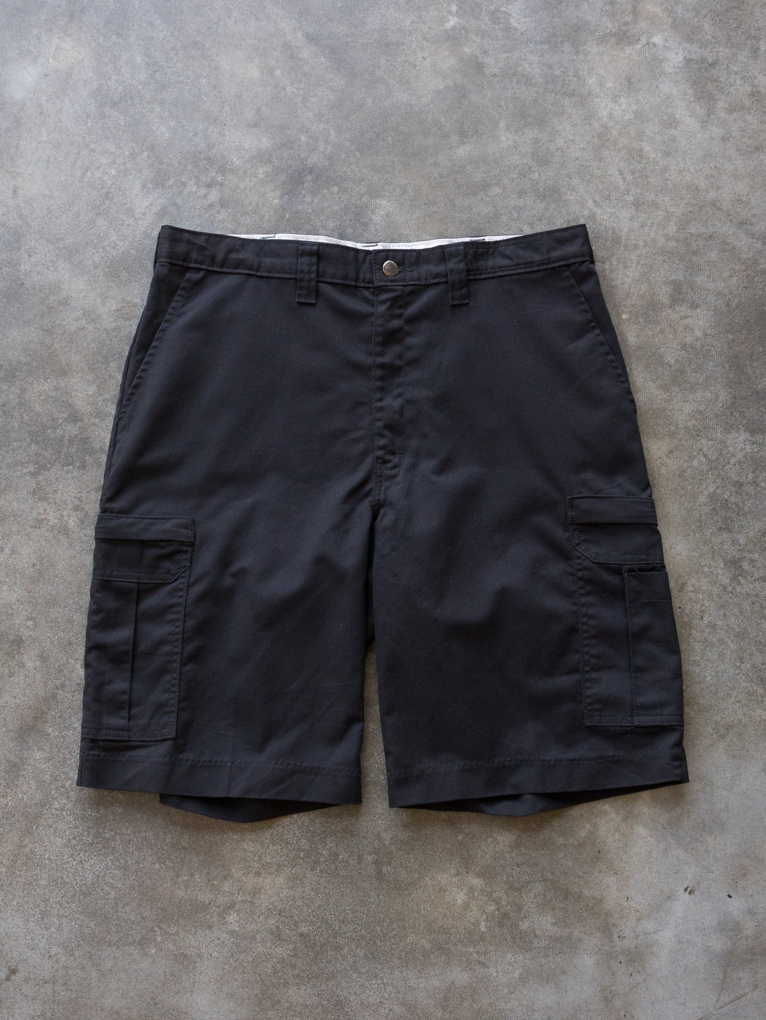 Black Dickies Cargo Shorts (W36)