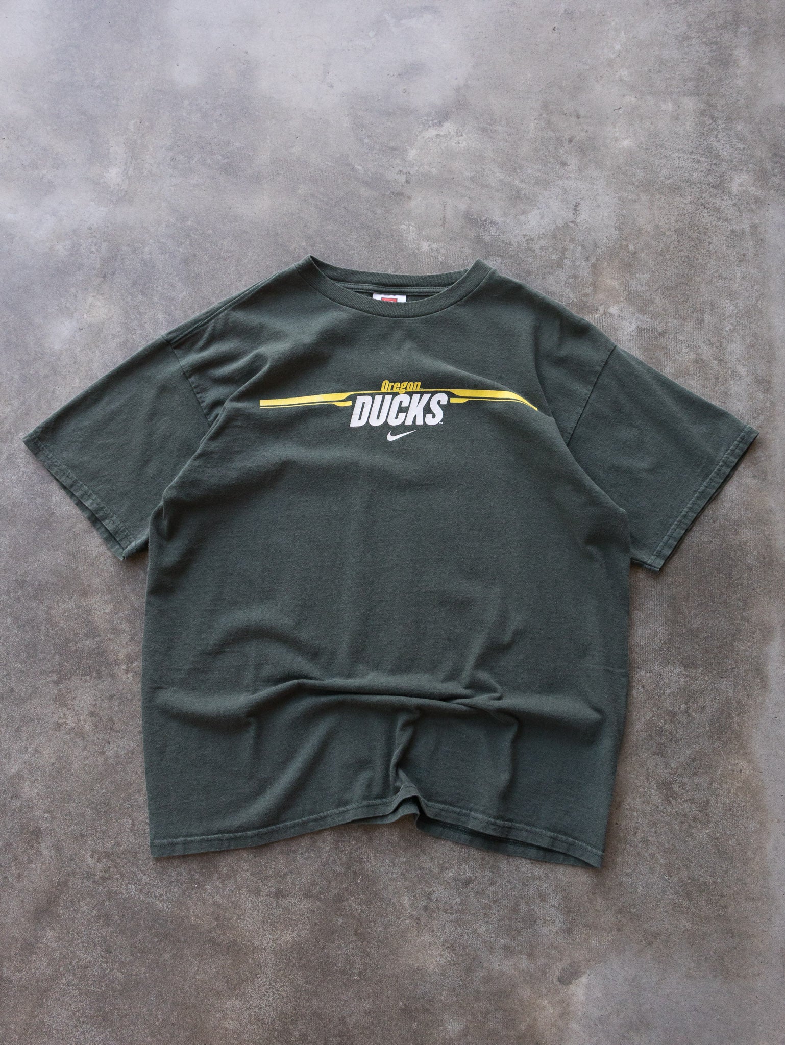 Vintage 00s Nike Oregon Ducks Tee (L)