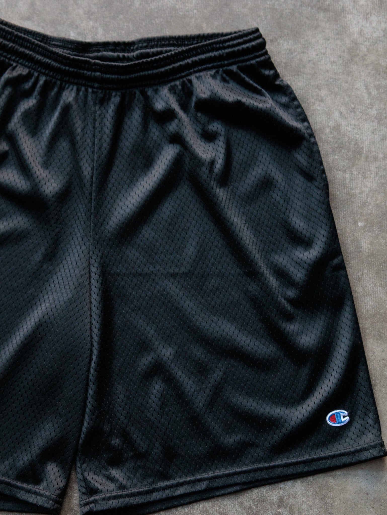Vintage 00s Black Champion Mesh Shorts (L)