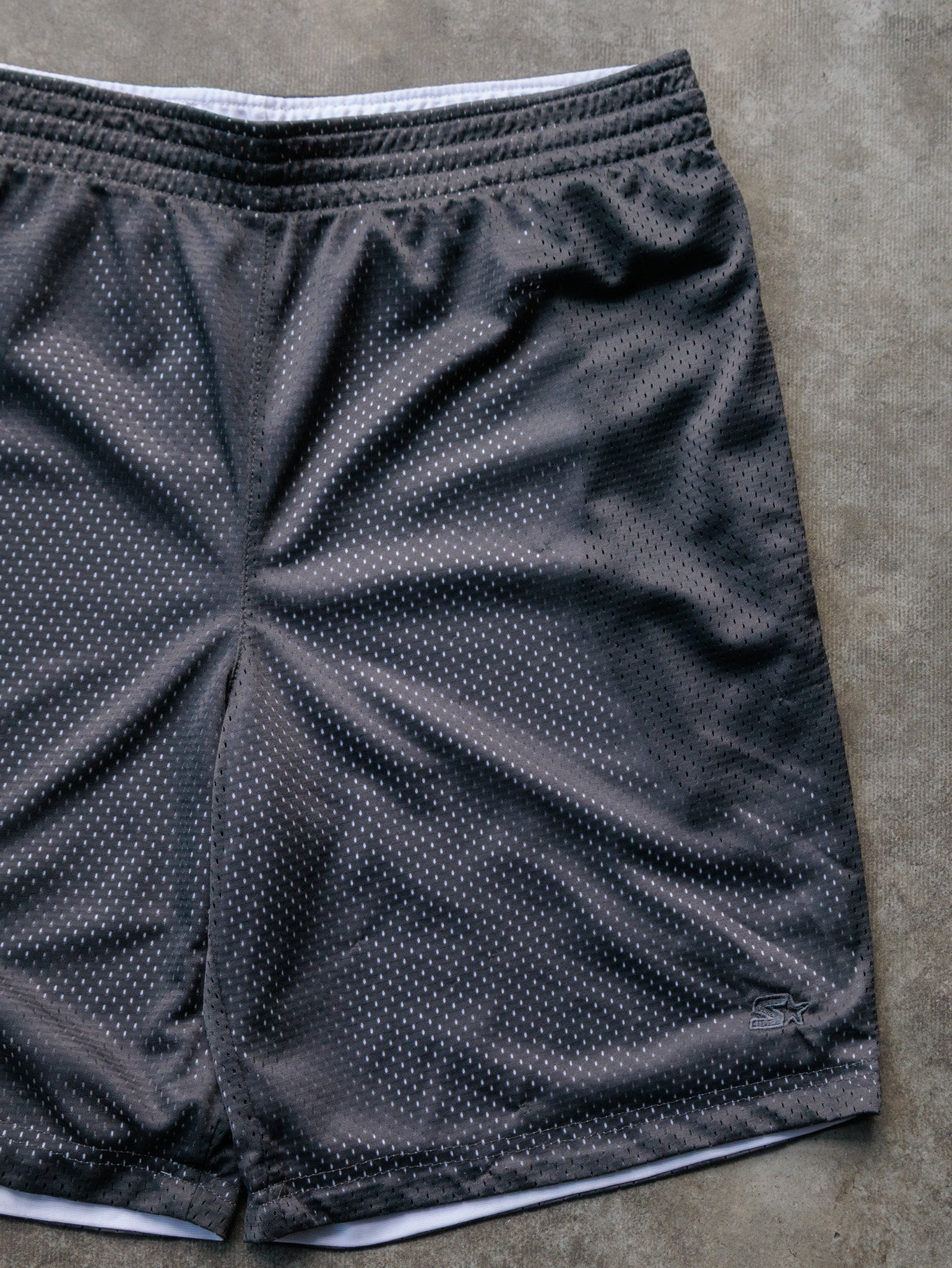 Vintage Black Starter Reversible Mesh Shorts (-)