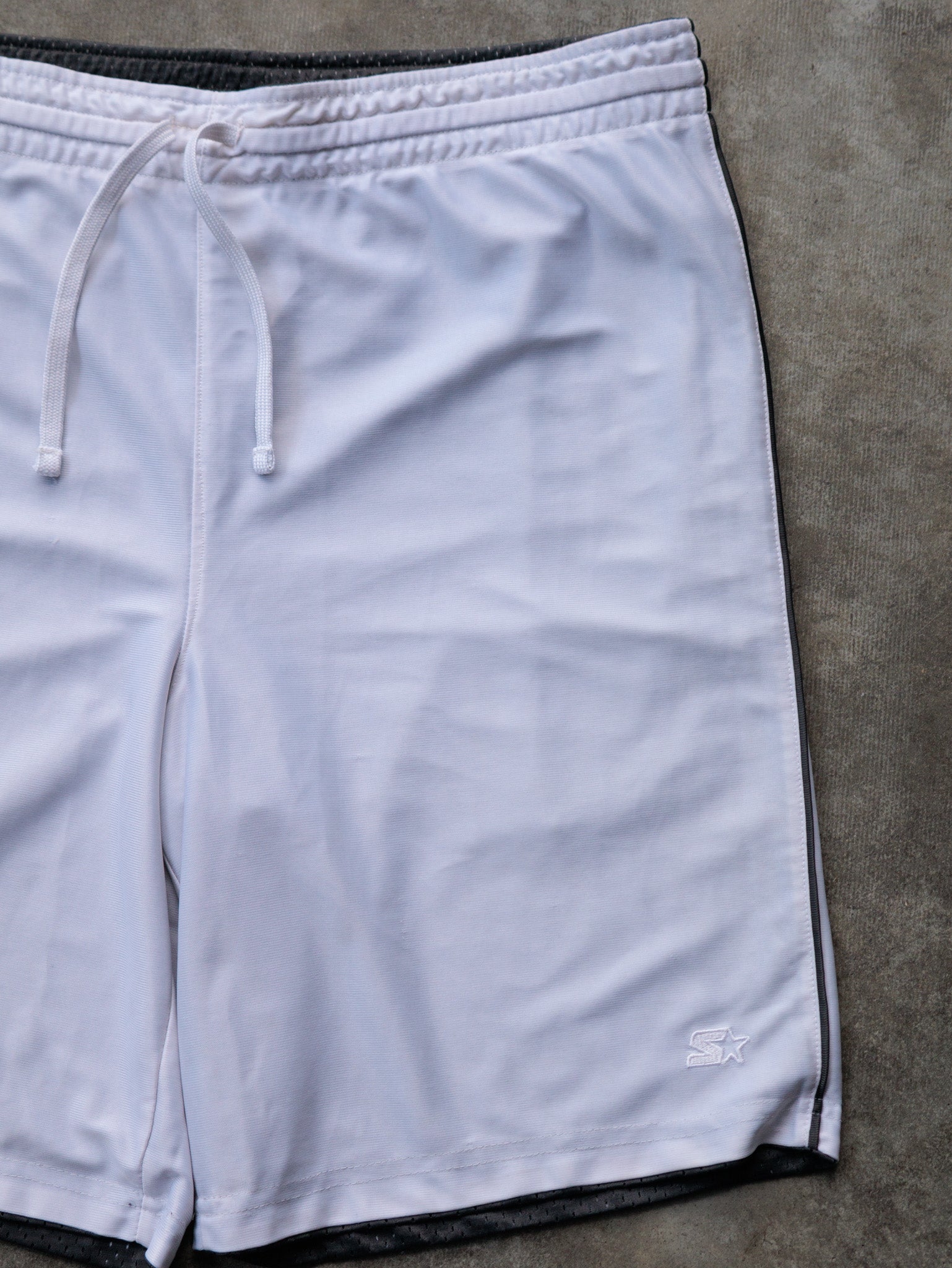 Vintage Black Starter Reversible Mesh Shorts (-)