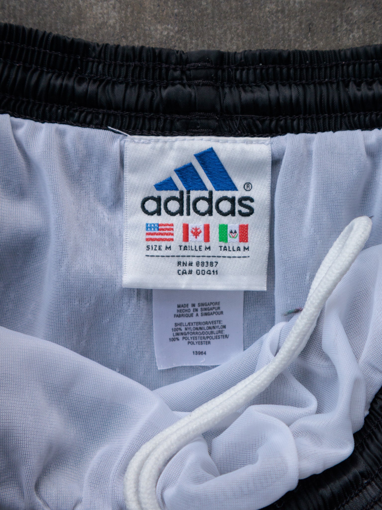 Vintage 00s Black Striped Adidas Shorts (M)