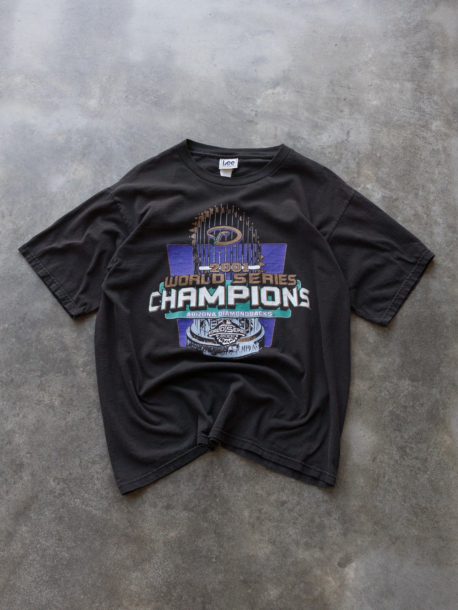 Vintage 2001 Arizona Diamondbacks World Series Champs Tee (XL)