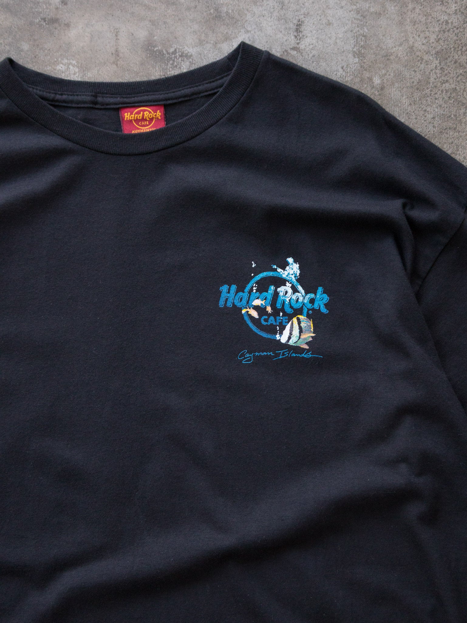 Vintage 00s Hard Rock Cafe Cayman Islands Graphic Tee (XL)