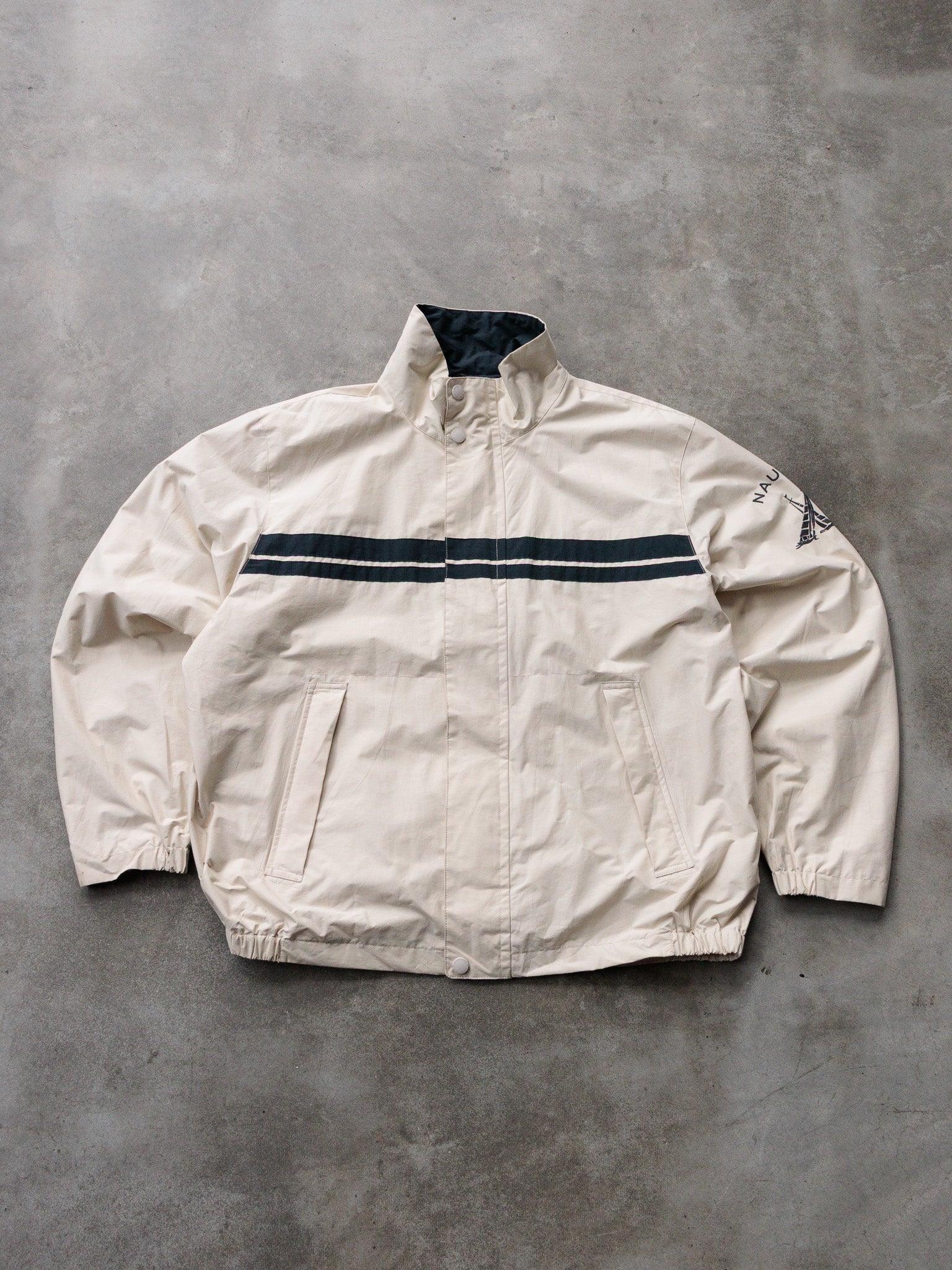 Vintage 00s Beige Nautica Windbreaker (XL)