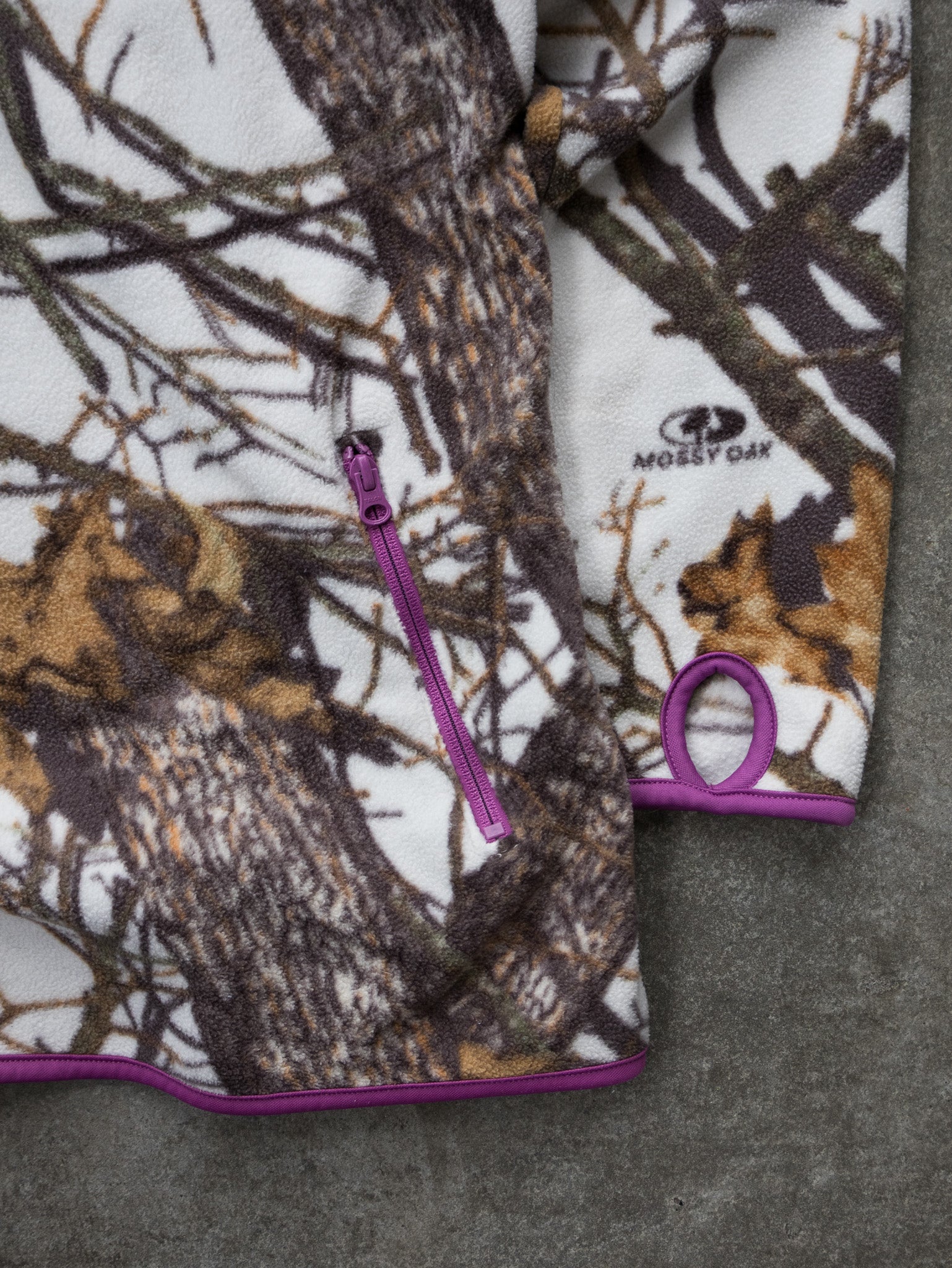 Vintage Mossy Oak Camo Fleece (Women’s L)