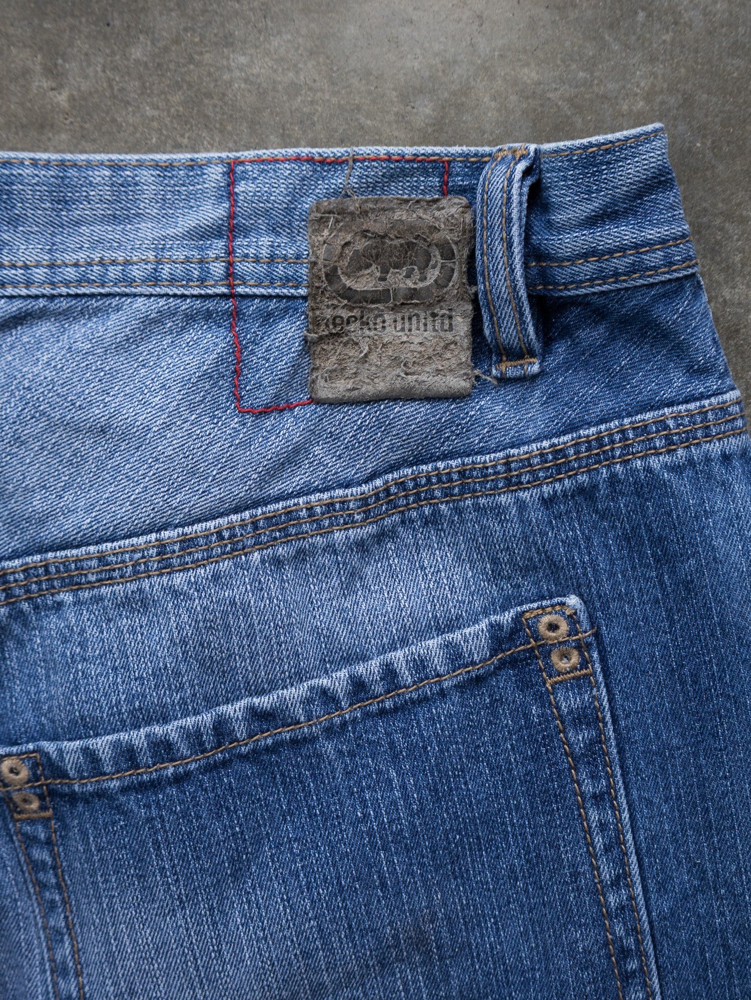 Vintage Y2K Ecko Unltd. Carpenter Denim Jorts (W31)