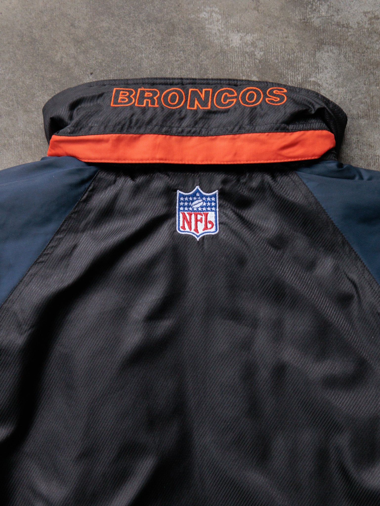 Vintage 90s Black Starter Denver Broncos Colourblock Pullover Jacket (L)