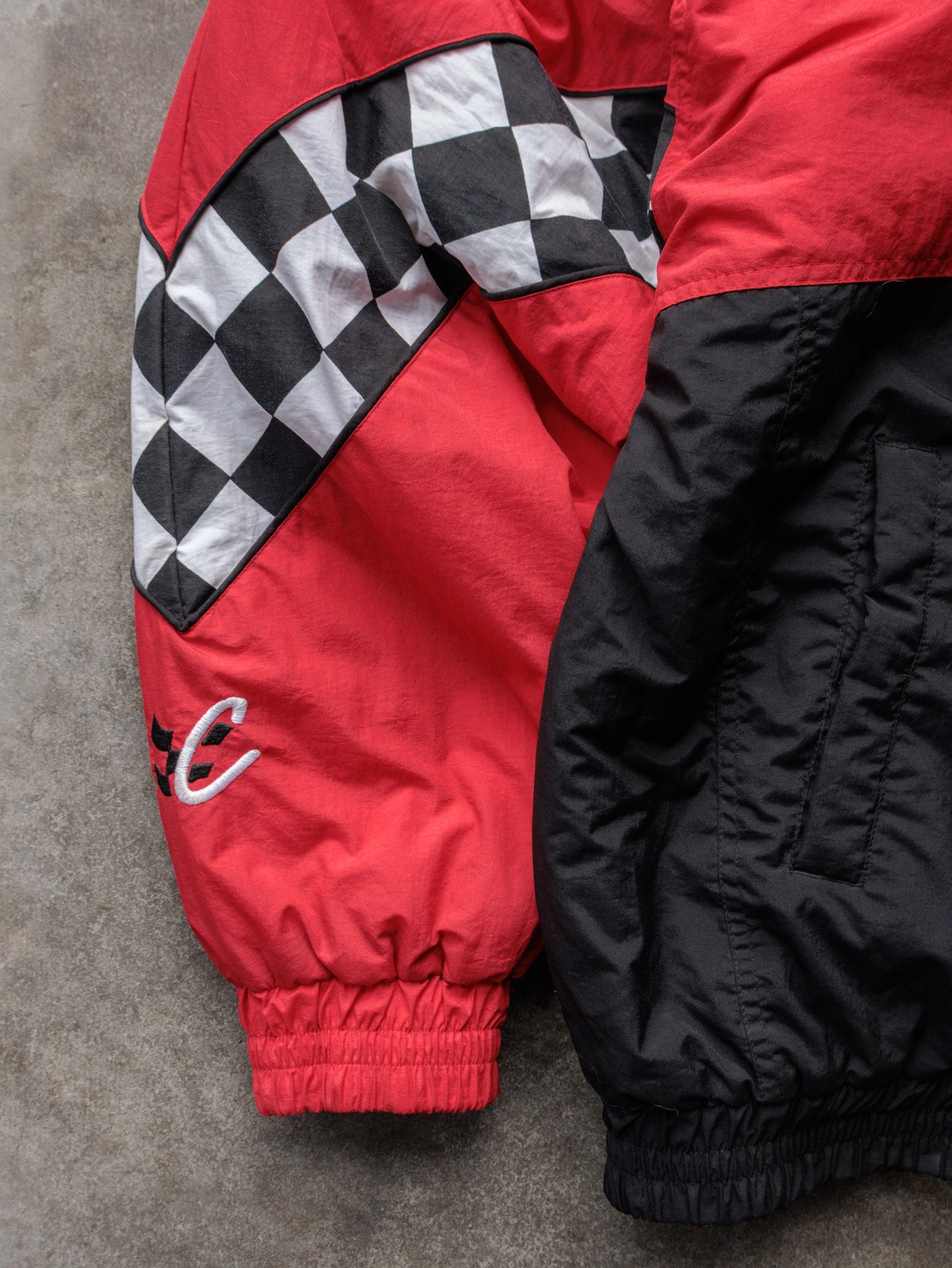 Vintage 90s Red NASCAR Racing Colourblock Puffer Jacket (2XL)