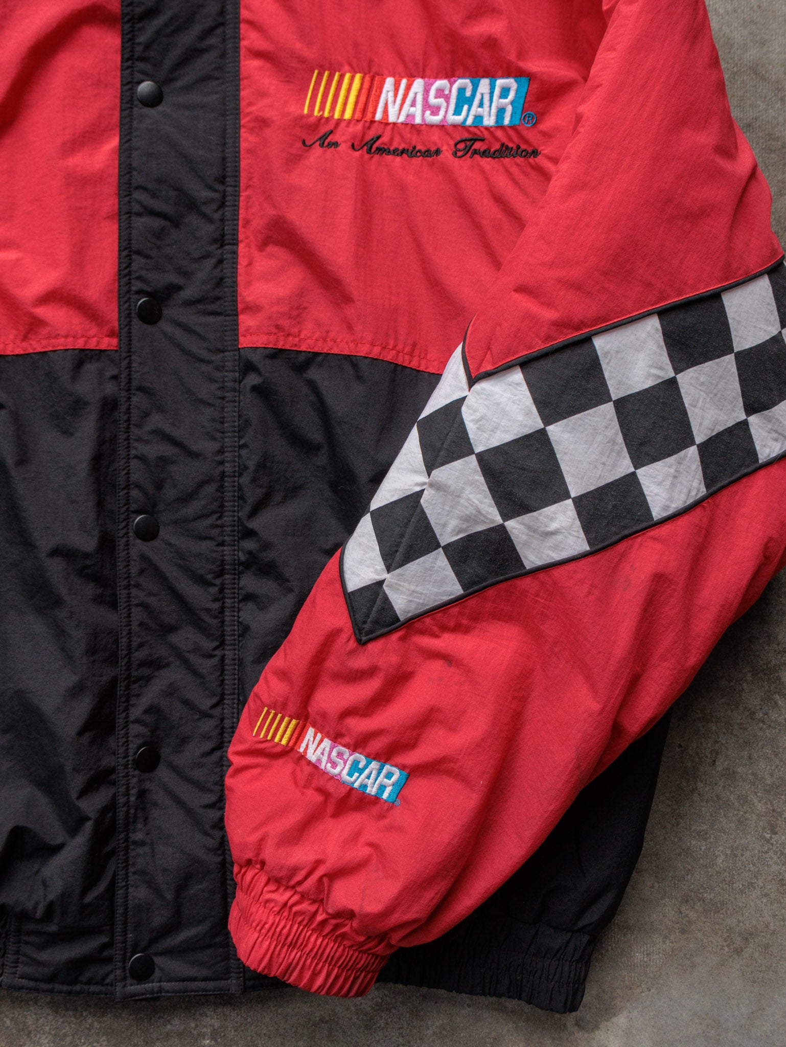 Vintage 90s Red NASCAR Racing Colourblock Puffer Jacket (2XL)