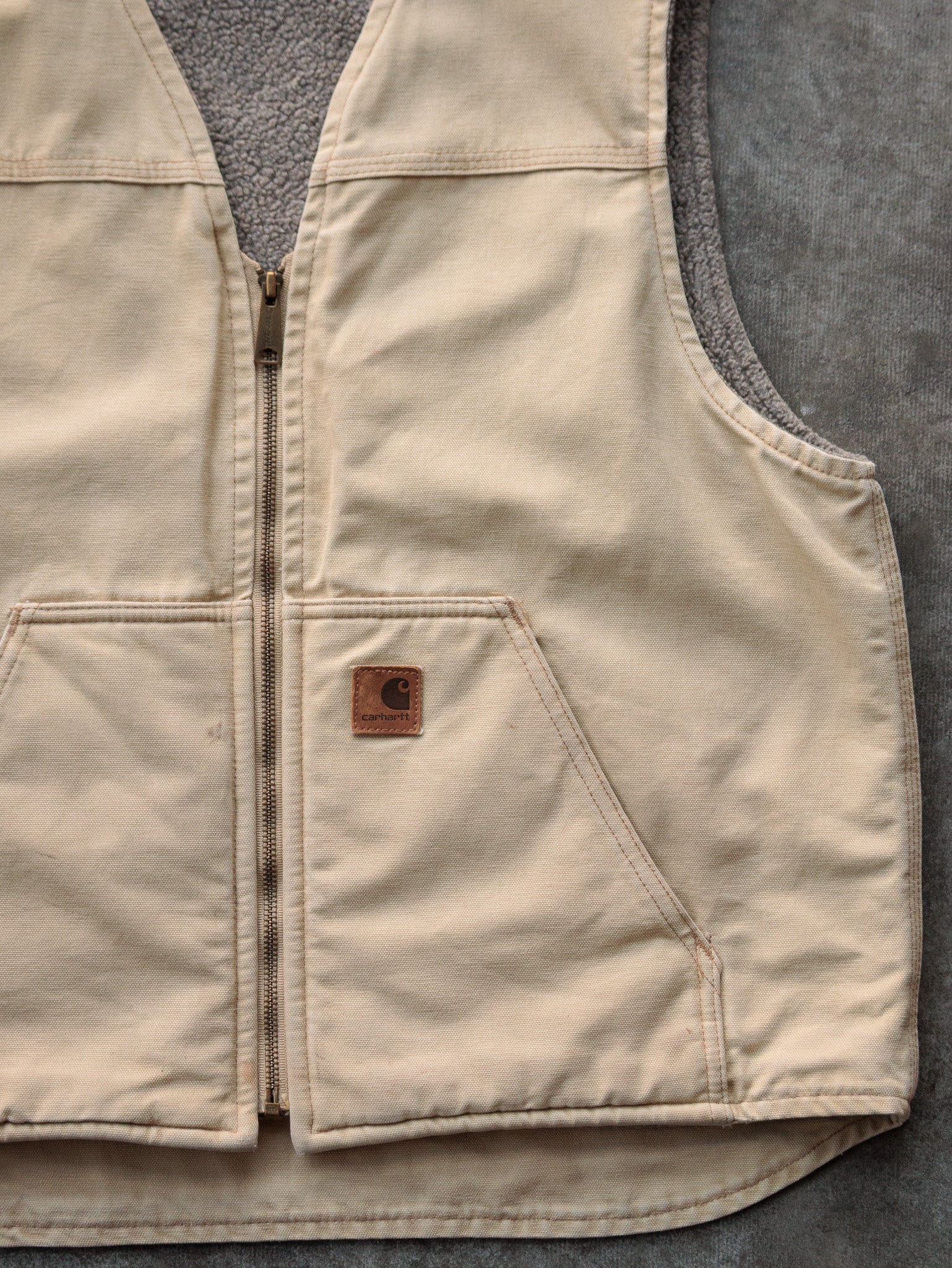 Vintage Beige Carhartt Sherpa-Lined Vest (L)